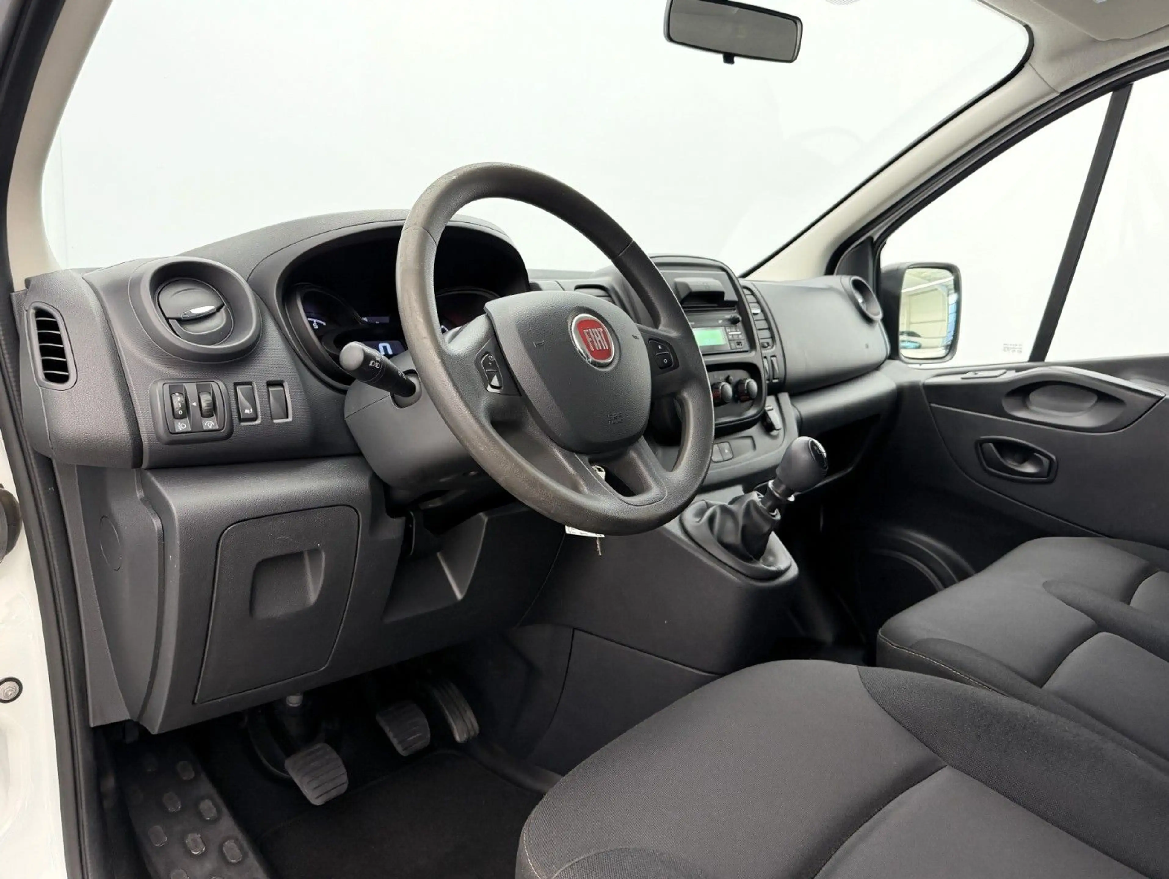 Fiat Talento Kombi L2H1 1,2t SX °Klima°6-Sitze° — photo 11