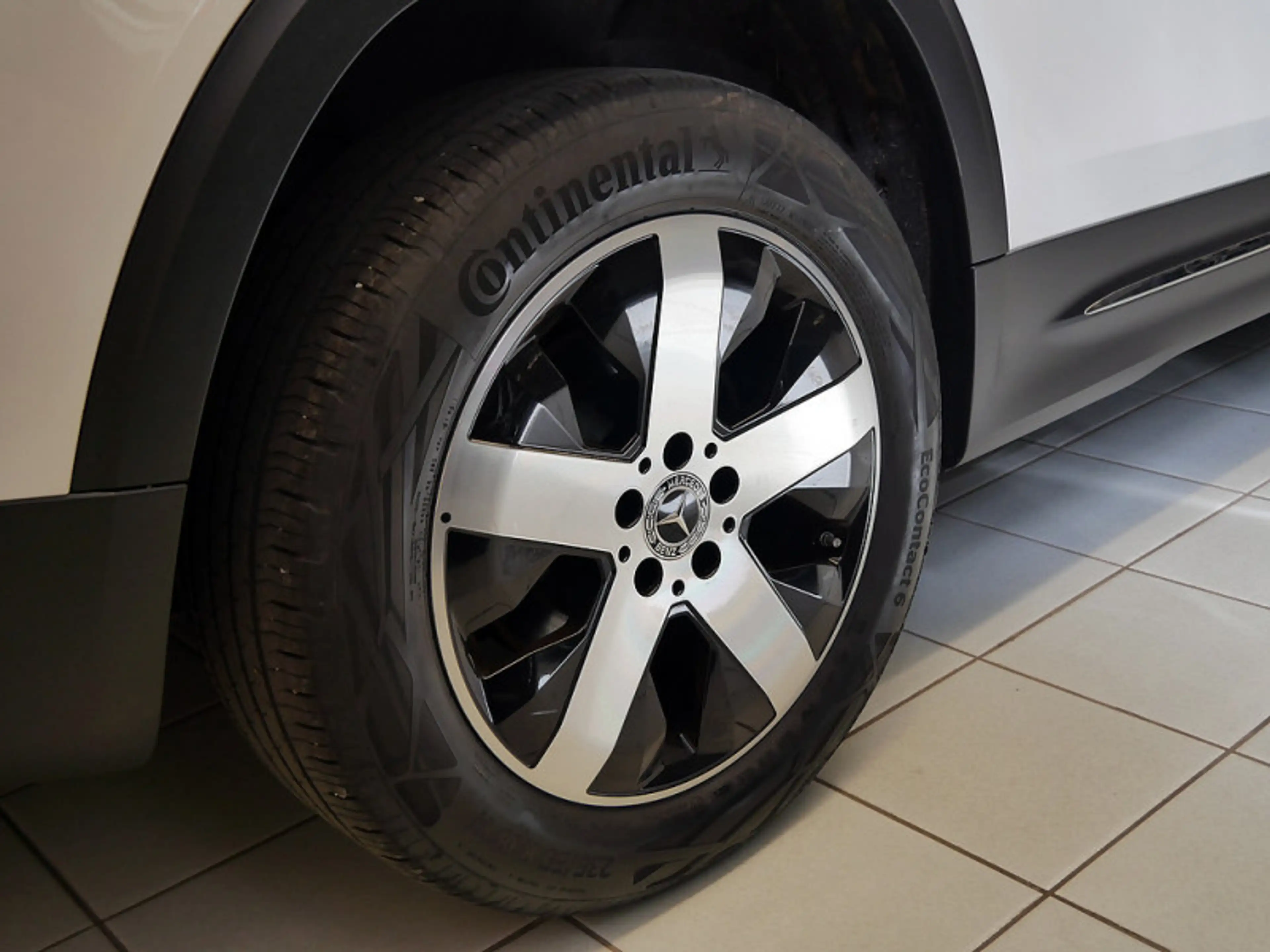 Mercedes-Benz GLB 220 d 4M , PROGRESSIVE MULTI AHK KAMERA SPUR — photo 11