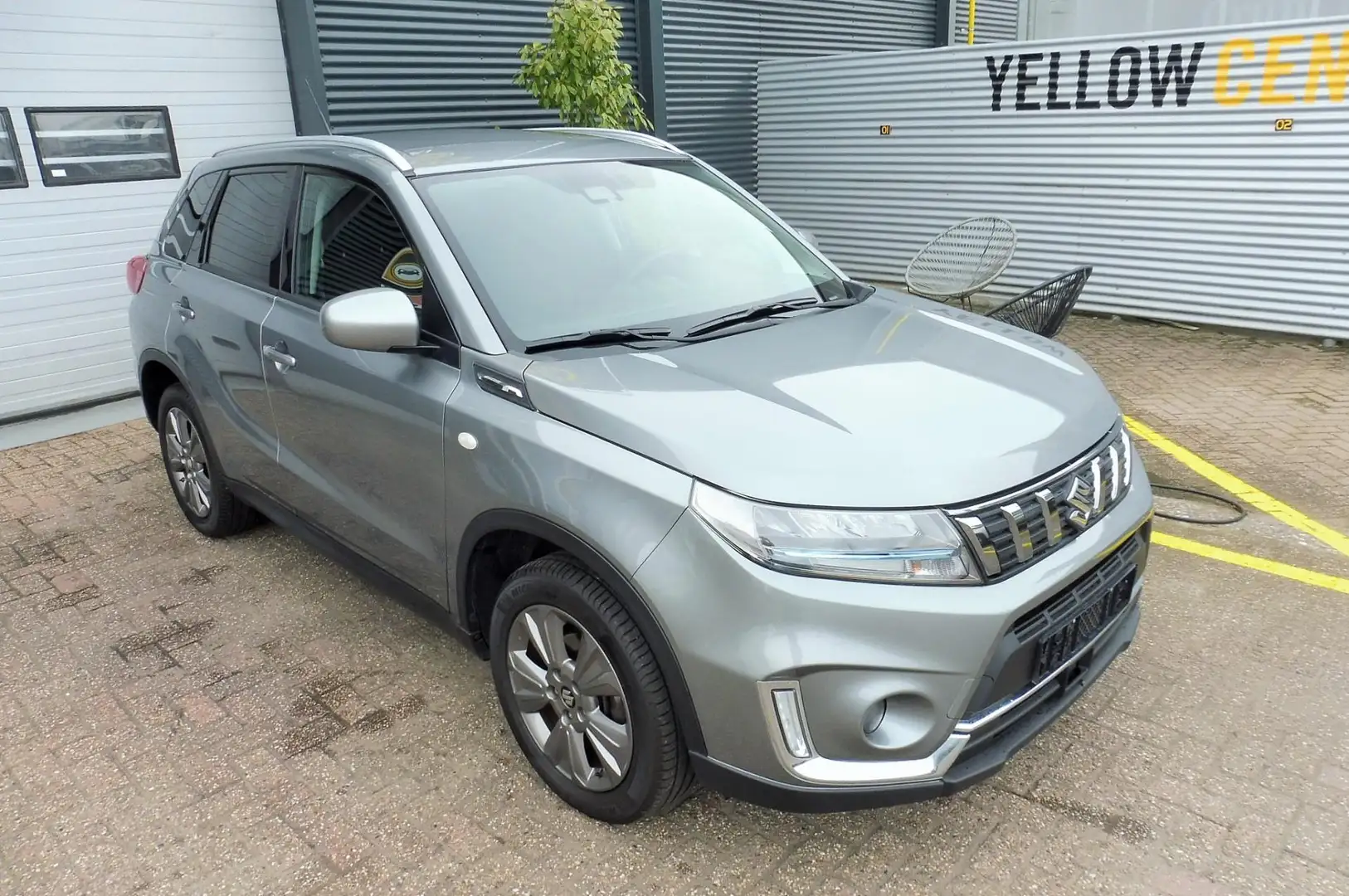 Suzuki Vitara 1.4 Boosterjet Select Smart Hybrid Grijs - 2