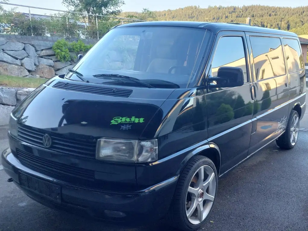 Volkswagen T4 Caravelle 1997 из Европы — купить под ключ