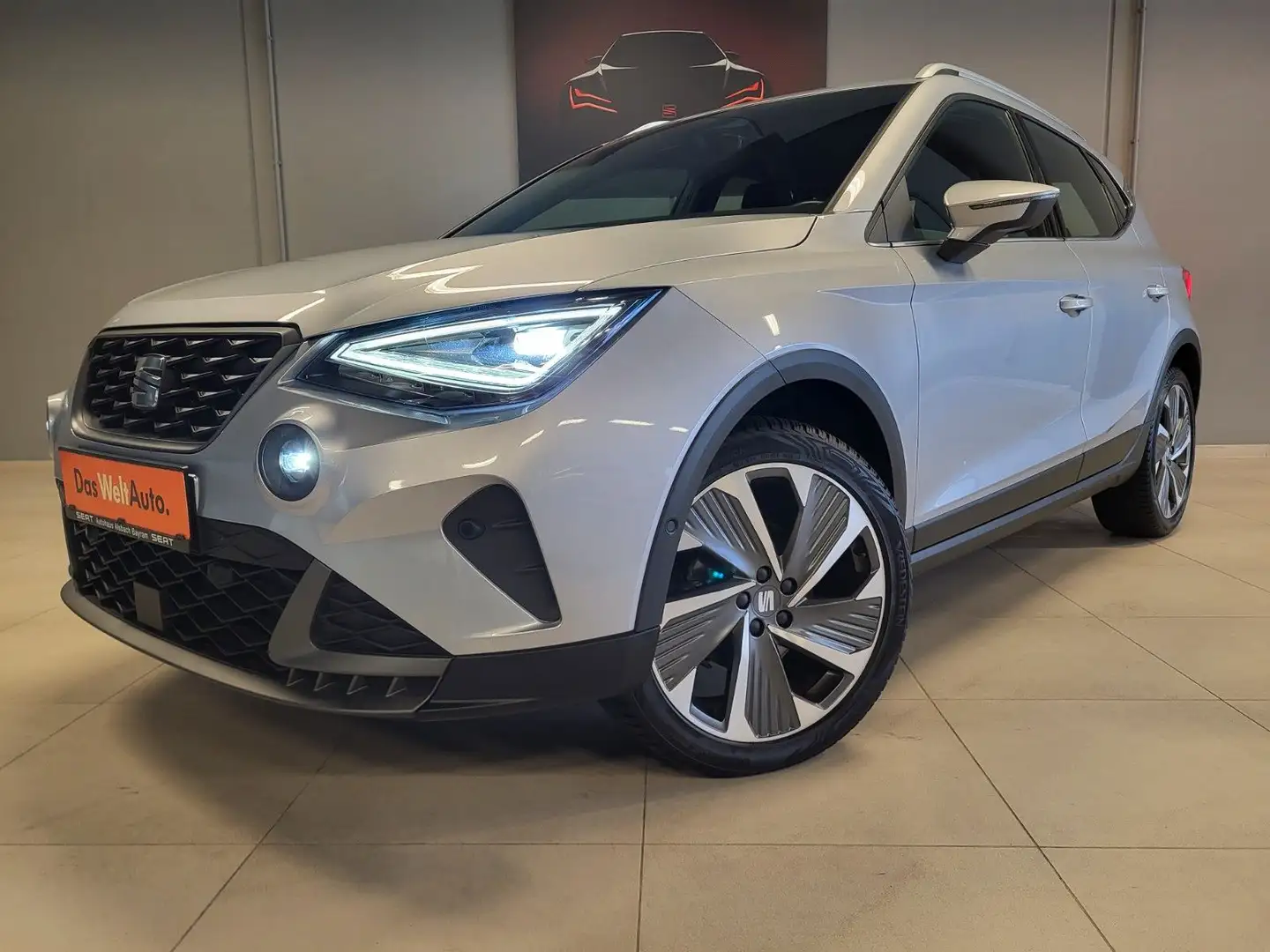 SEAT Arona -FR- 1.5 TSI DSG *LED*Full-Link*Kam.*GJR* Silber - 2