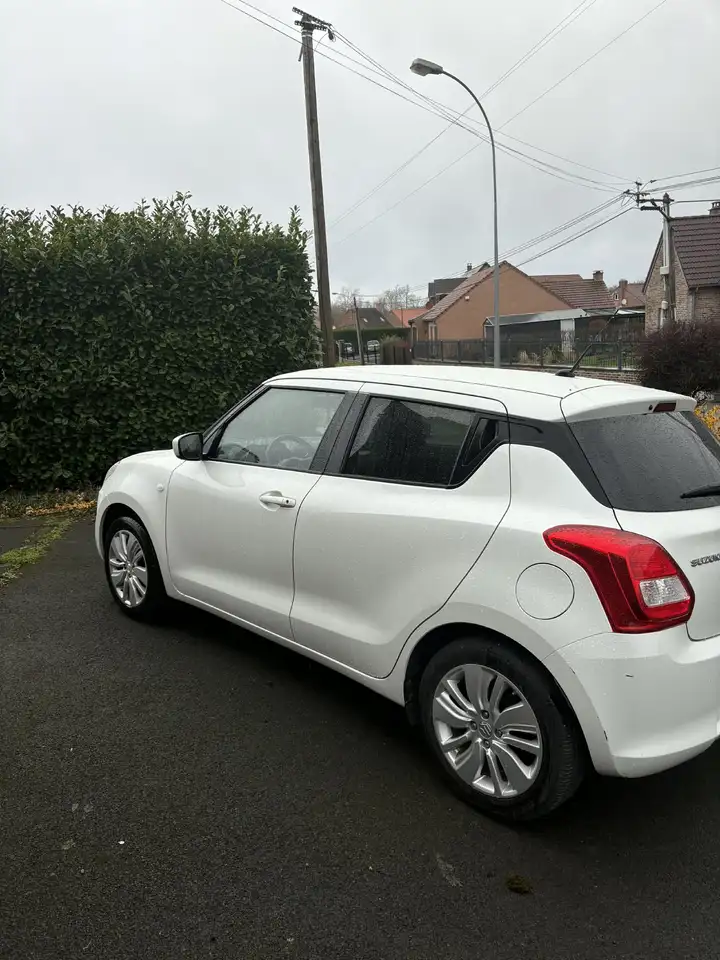 Suzuki Swift 1.2 Dualjet Hybrid Pack