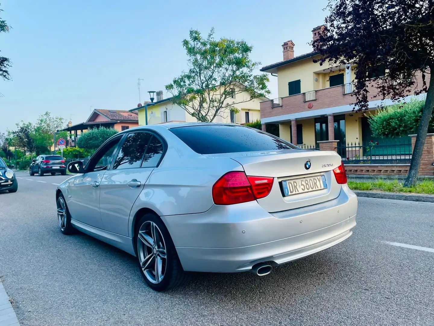 BMW 320 D FUTURA - 177 CV AUTOMATICO EURO 5 3534349517 Grigio - 1
