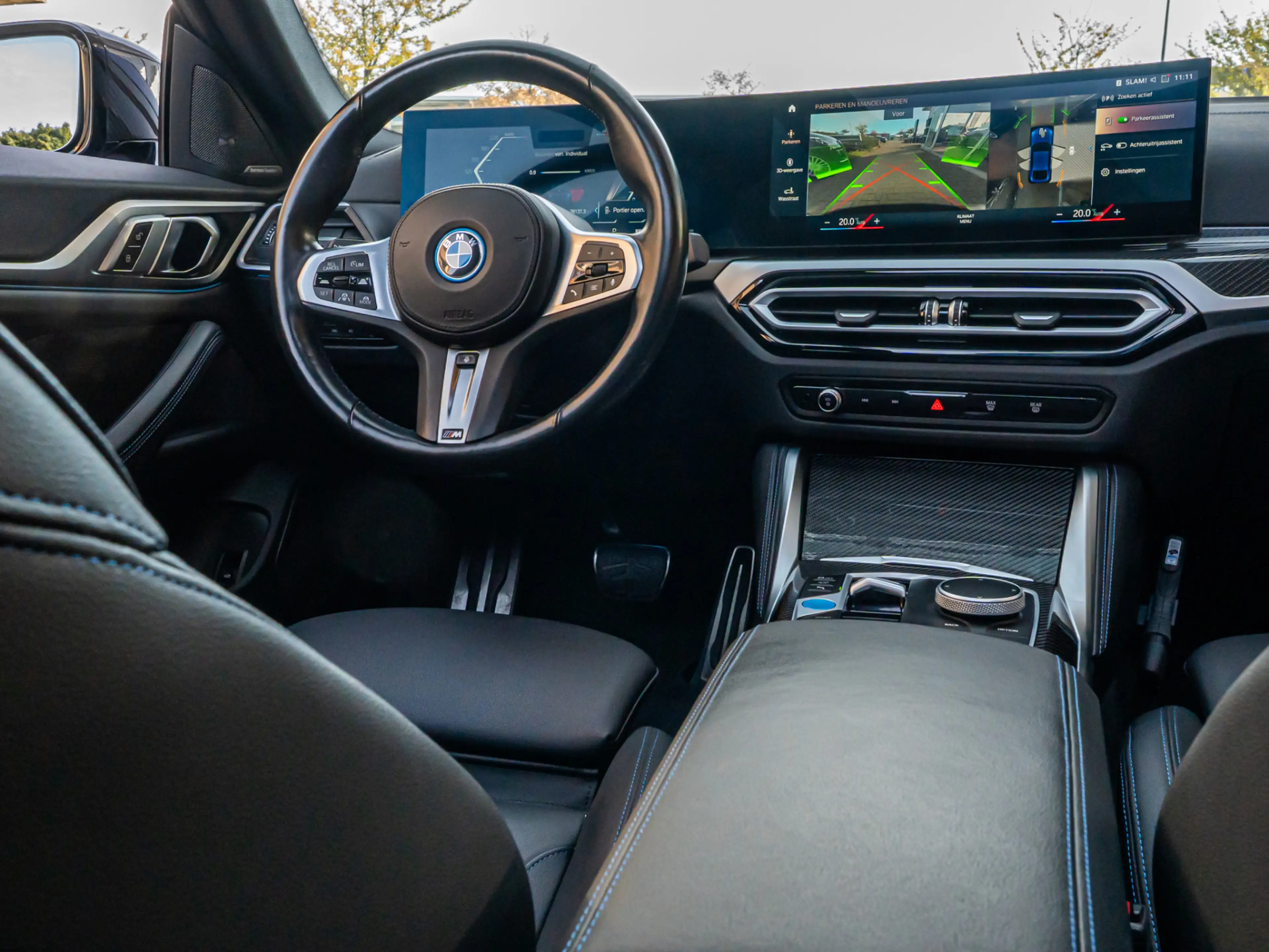 BMW i4 eDrive40 High Exe 84 kWh M-Sport PANO HUD CAMERA H — photo 32