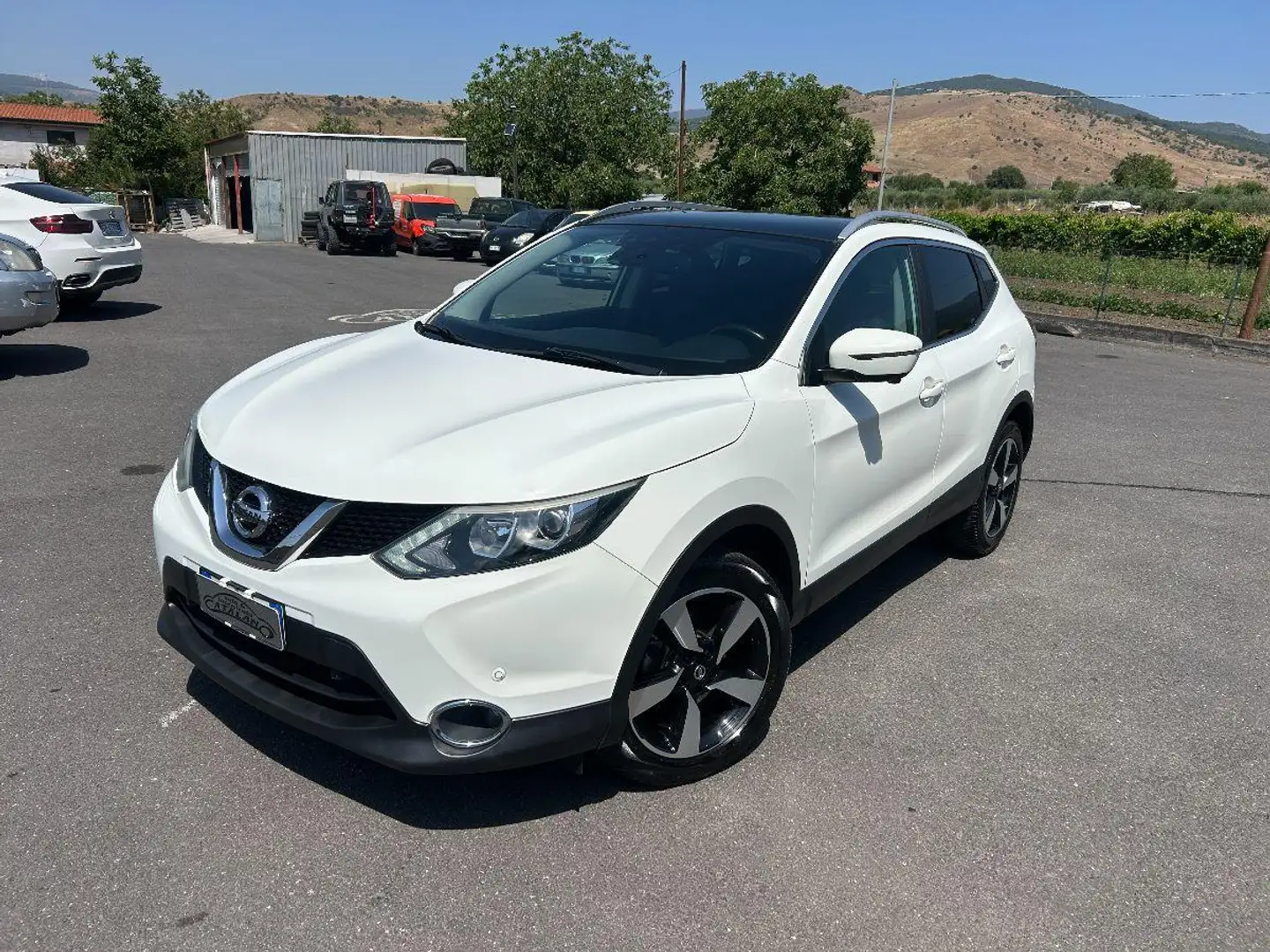 Nissan Qashqai 1.5 dCi Tekna Bianco - 1