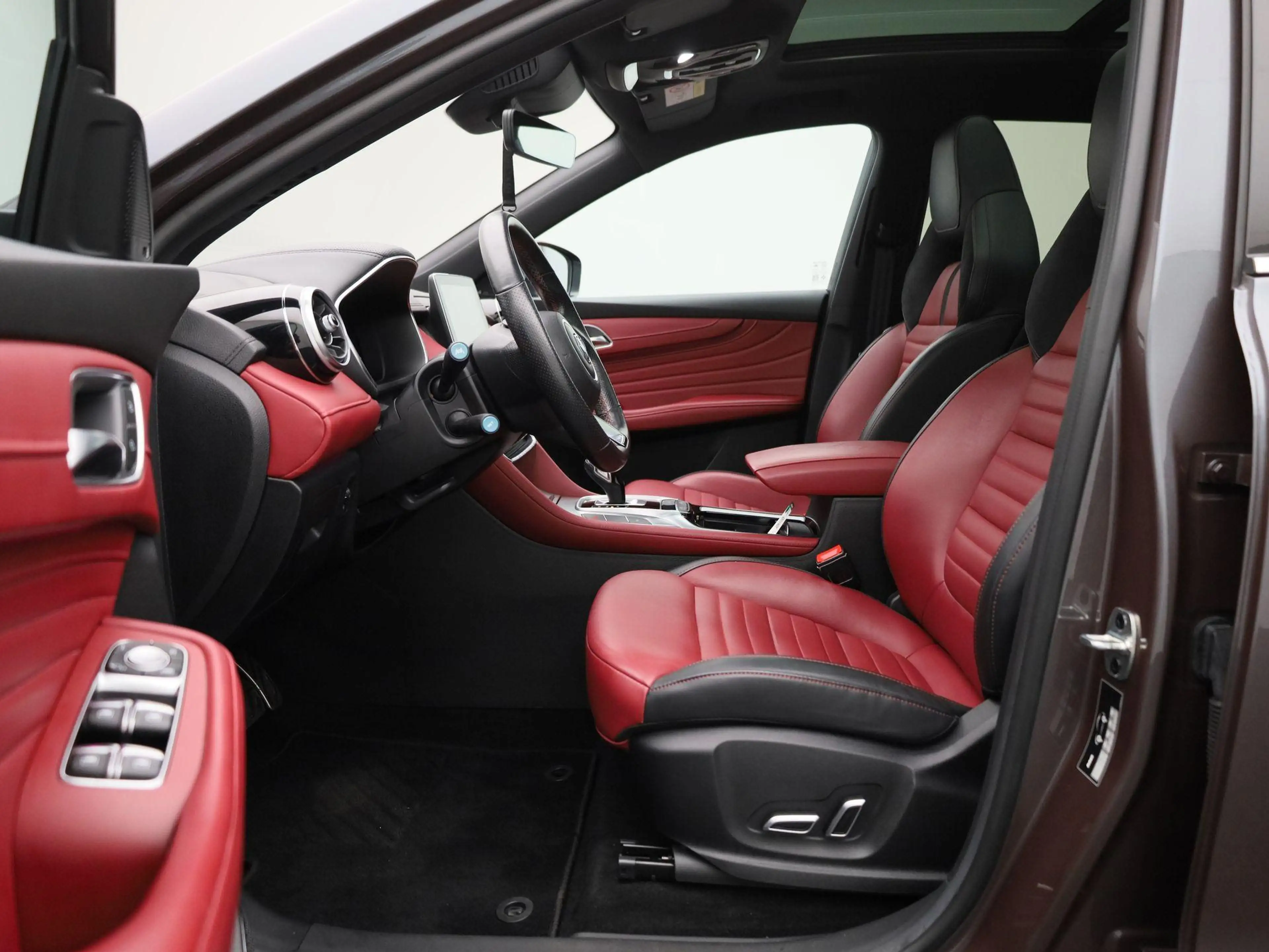 MG EHS 1.5 TGDI PHEV Aut. Luxury | Leder | Panoramadak | — photo 12
