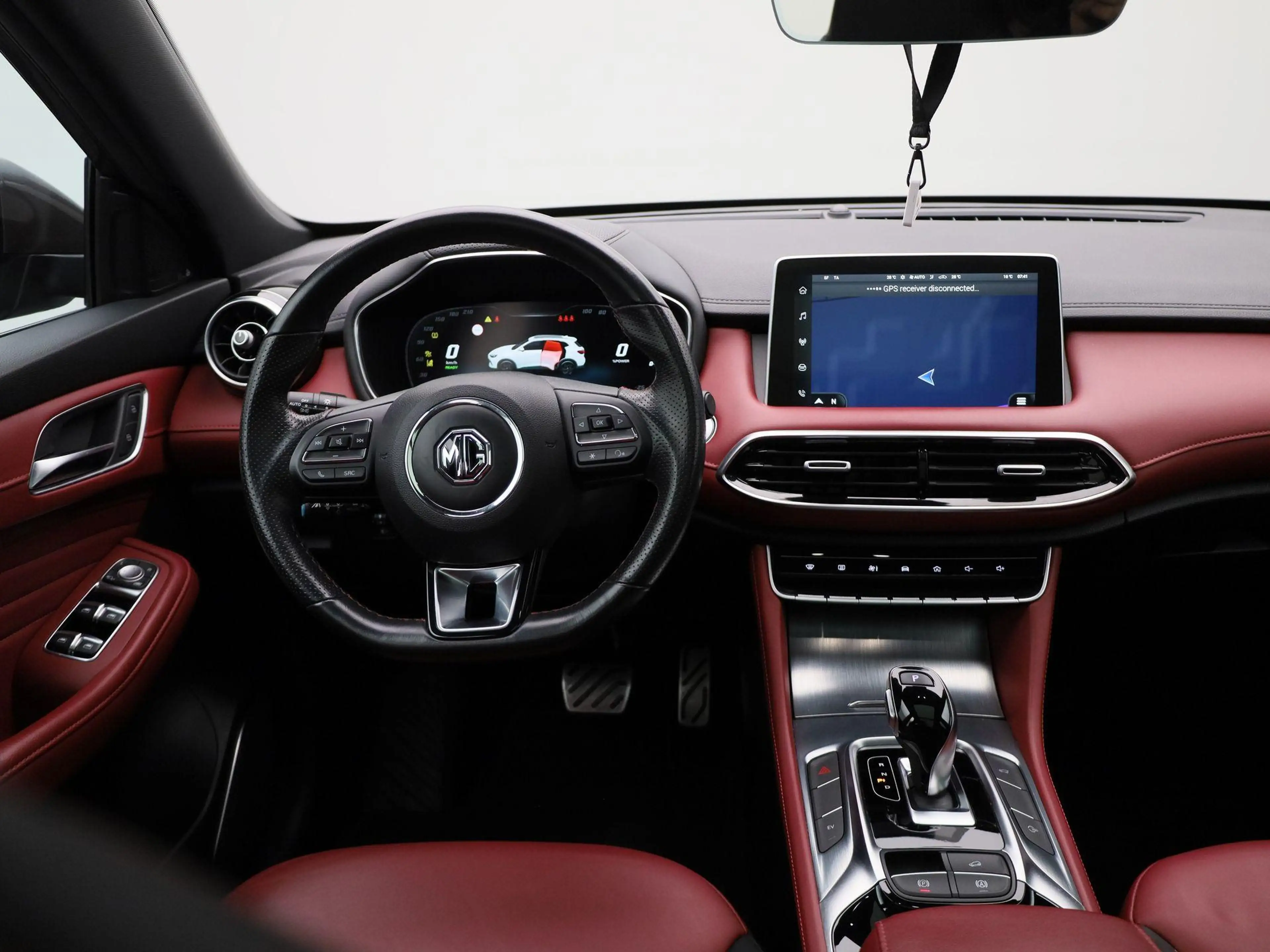 MG EHS 1.5 TGDI PHEV Aut. Luxury | Leder | Panoramadak | — photo 8