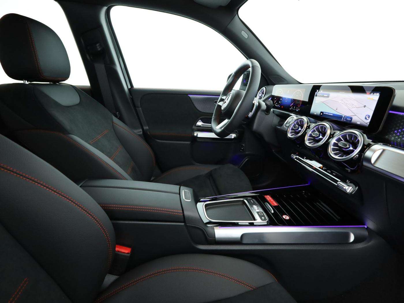 Mercedes-Benz GLB 200