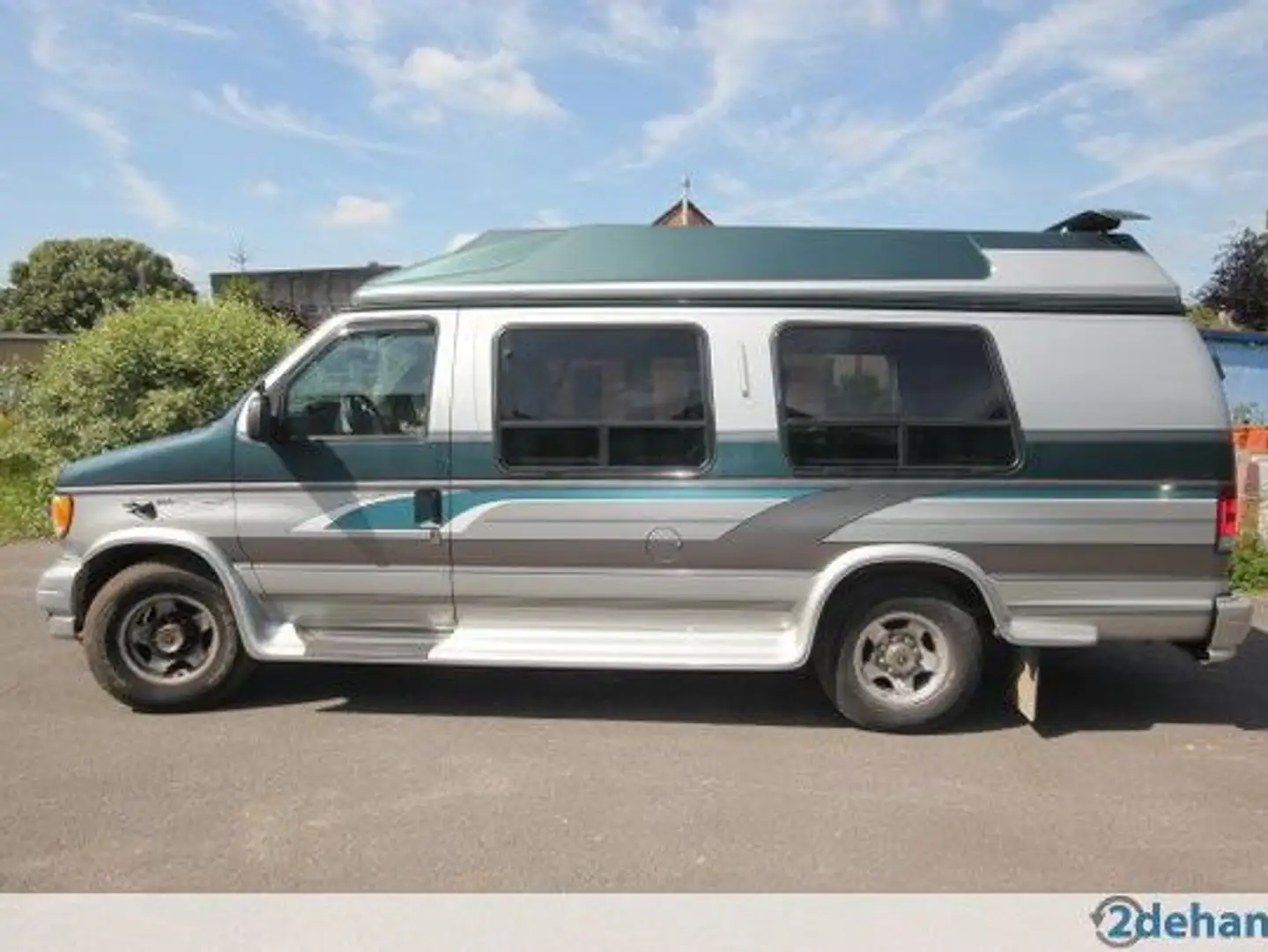 Ford Econoline E350 zelena - 1