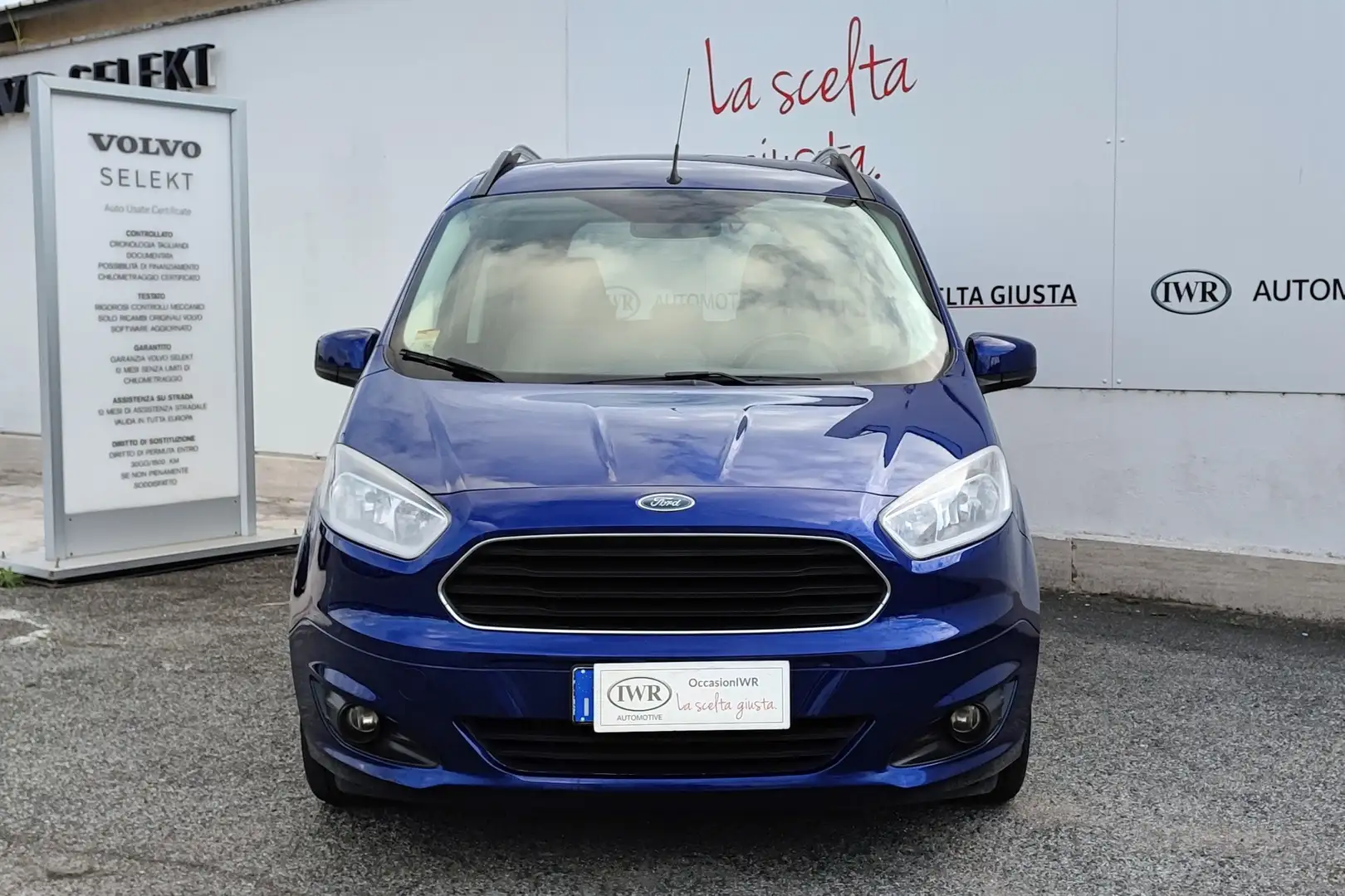Ford Tourneo Courier Ford Tourneo Courier 1.6 TDCI 95 CV Plus Blauw - 2