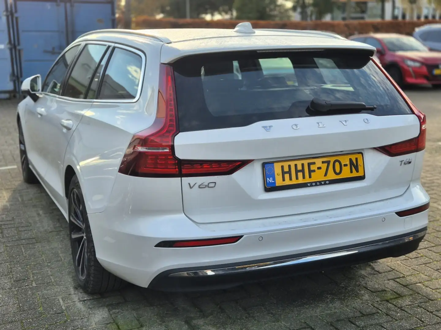 Volvo V60 T6 350PK AWD Essential Bright | Trekhaak | BLIS | Blanc - 2