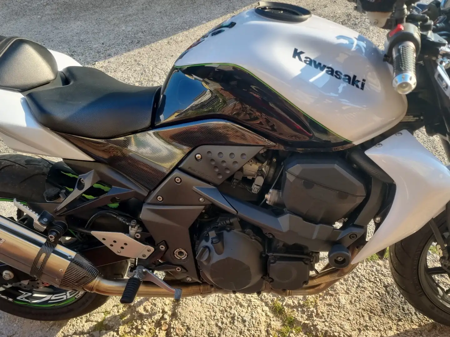Kawasaki Z 750 Alb - 1