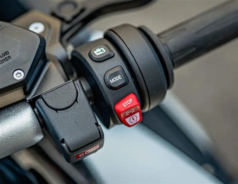 BMW K 1600 GT - foto 8