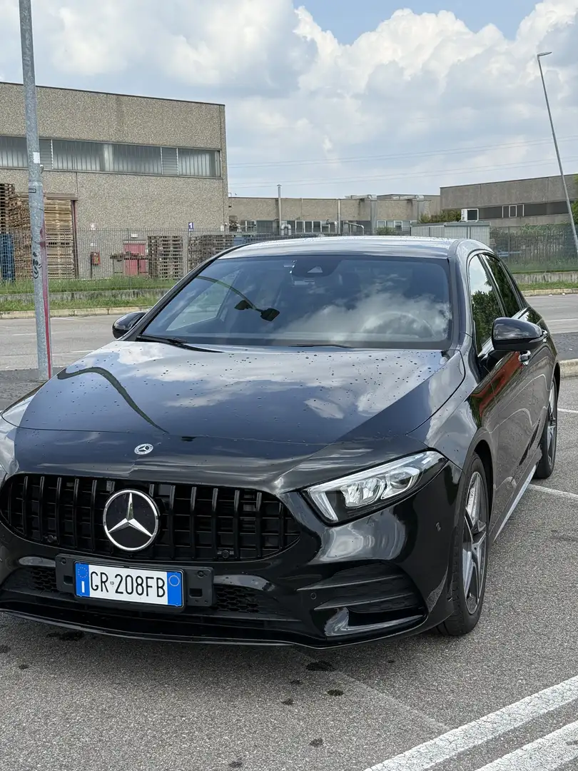 Mercedes-Benz A 200 Premium automatic allestimento amg Nero - 1