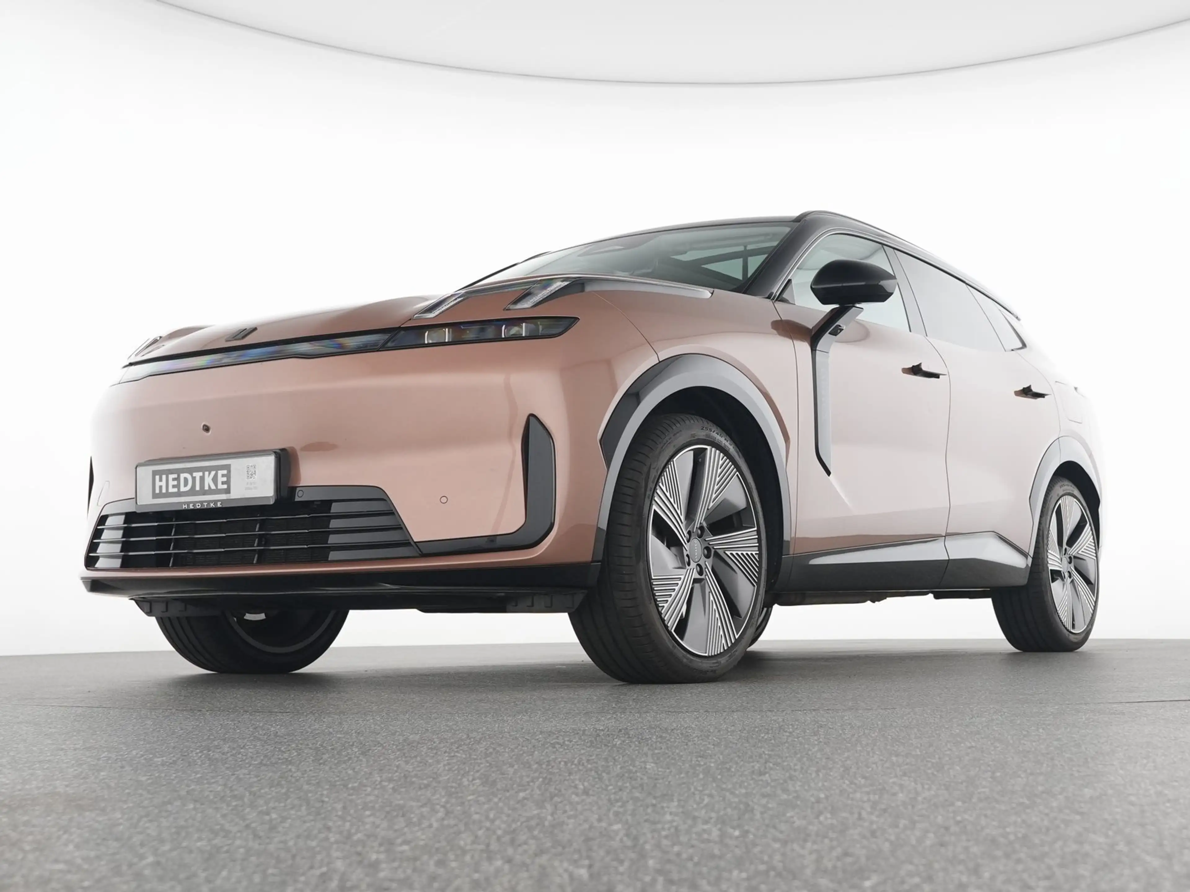 Lynk & Co 08 27% NACHLASS AUF UPE! Lynk & Co 08 More - VOLL — photo 7