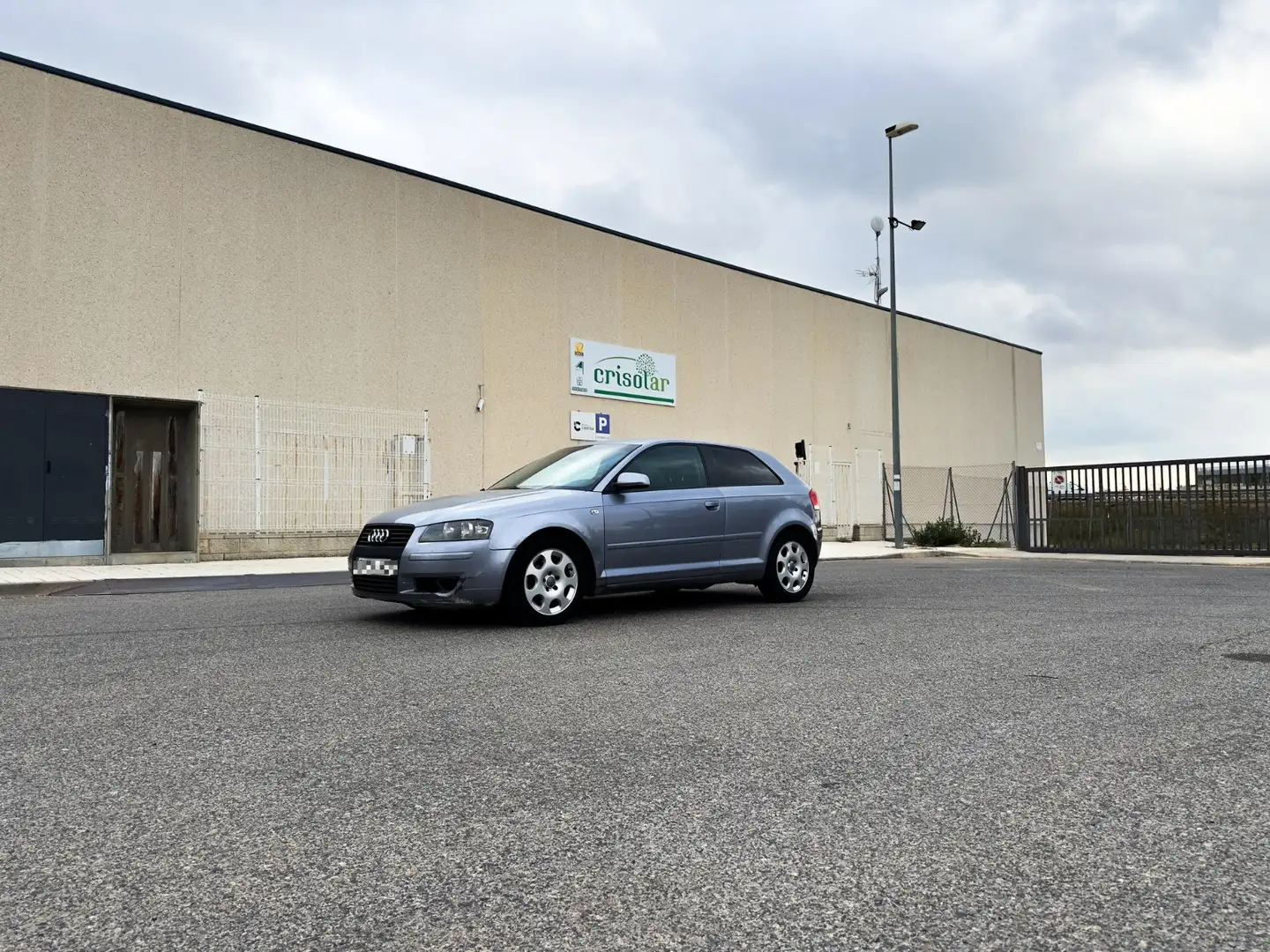 Audi A3 A3 1.9TDI Ambiente Ambiente Plateado - 2