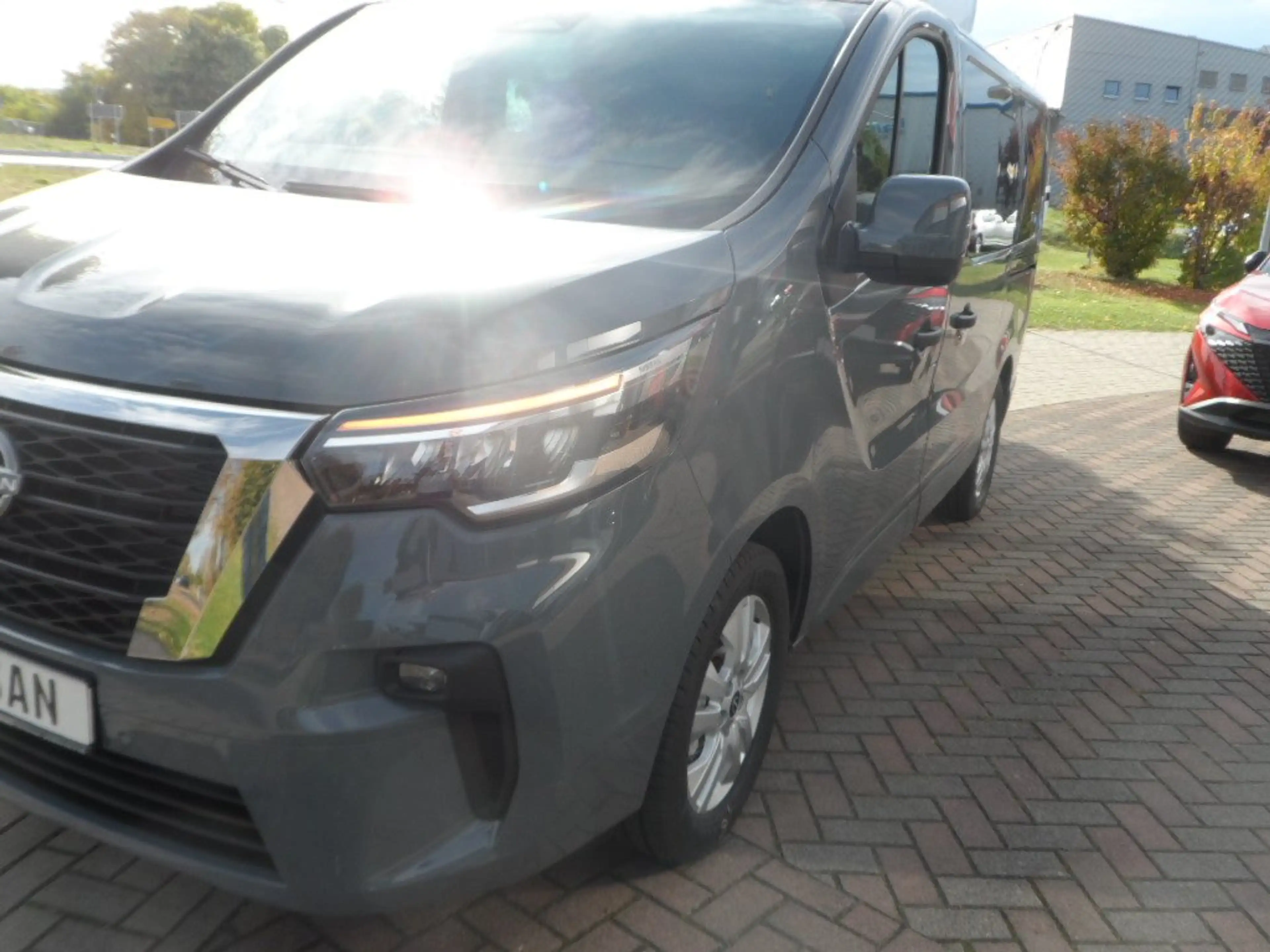 Nissan Primastar L1H1 2,8t Tekna Design HK — photo 4