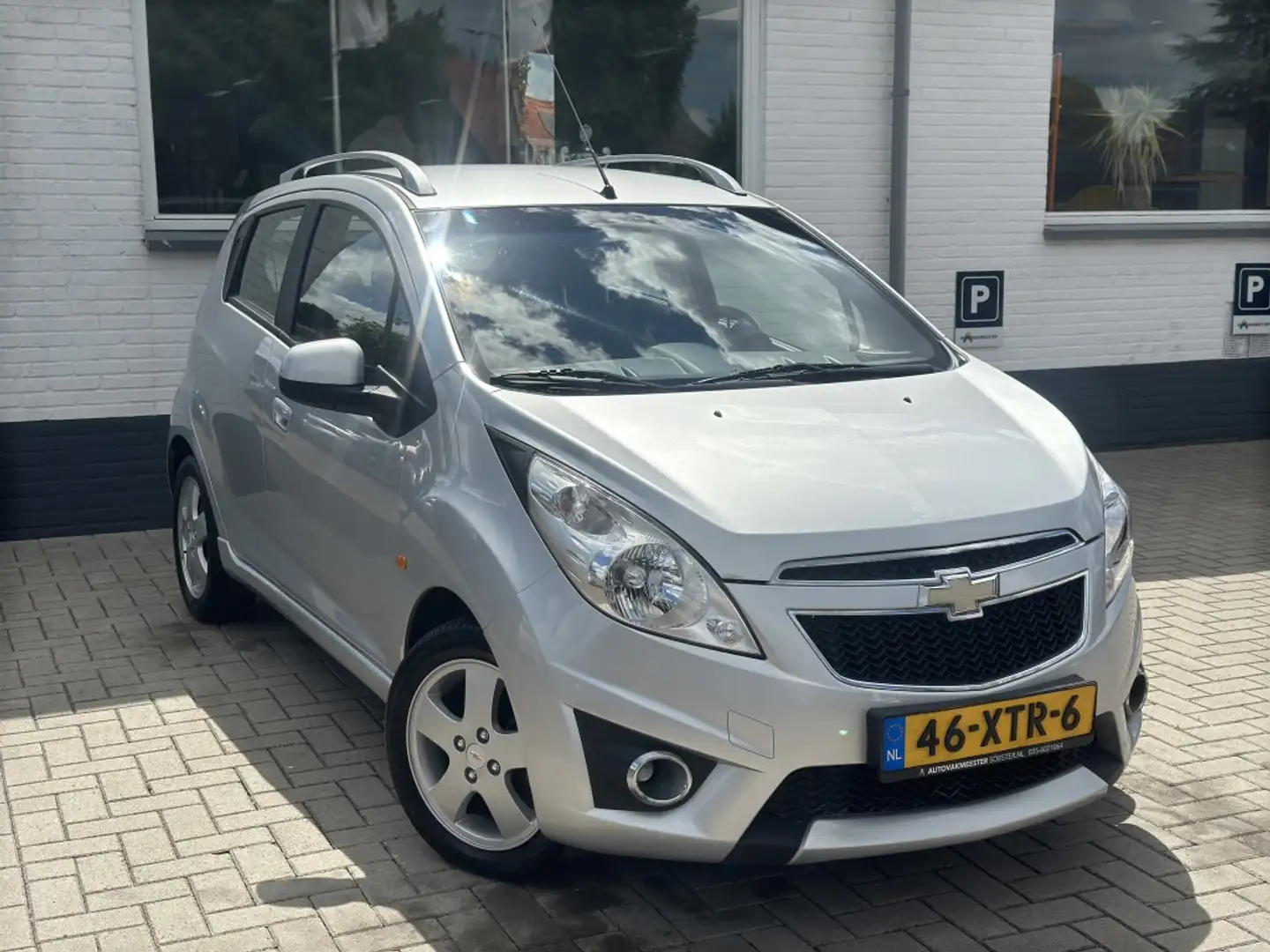 Chevrolet Spark 1.2 LTZ|AIRCO|PARKEERSENSOREN|LUXE UITVOERING|RIJK Grijs - 2