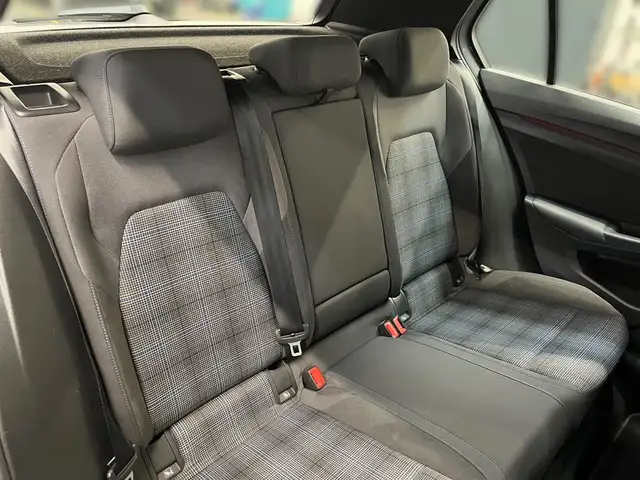 Volkswagen Golf view 9