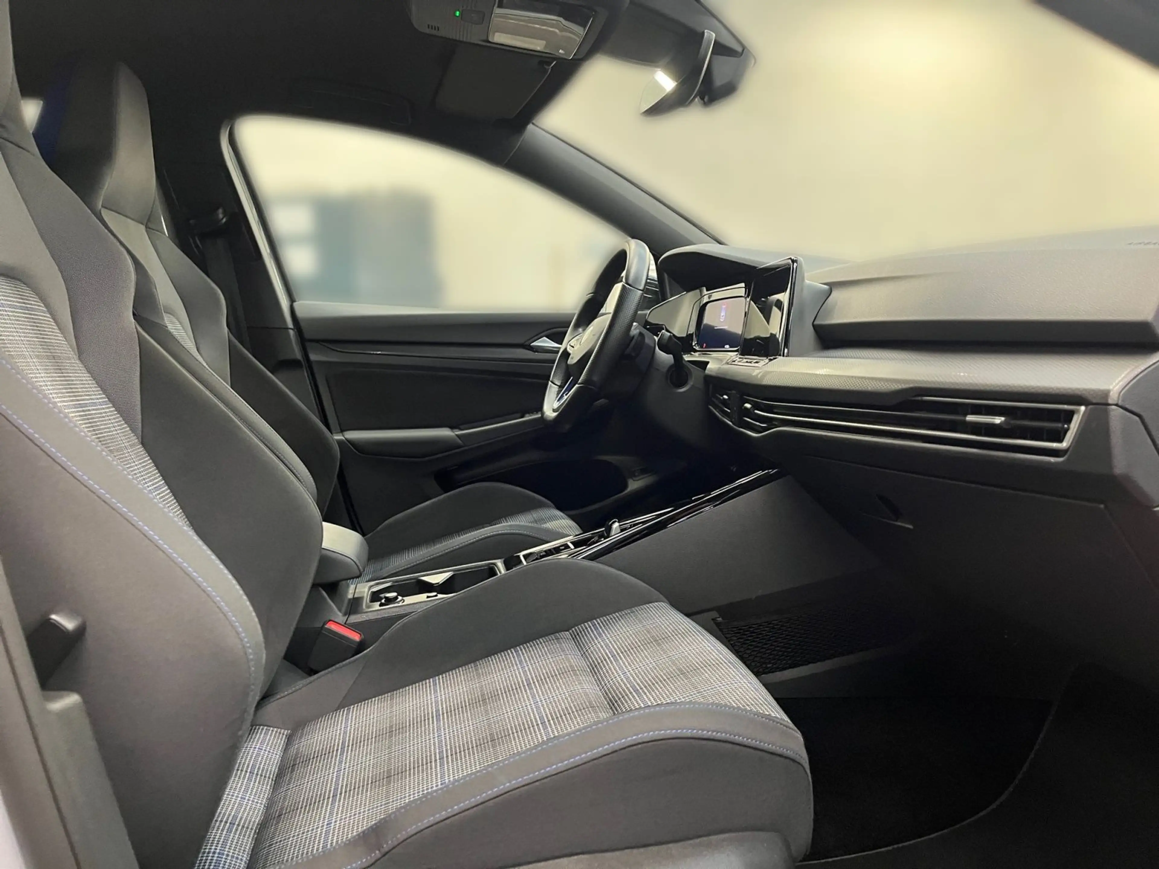 Volkswagen Golf GTE VIII GTE 1.4 eHybrid DSG, Black Style/IQ.Li — photo 10
