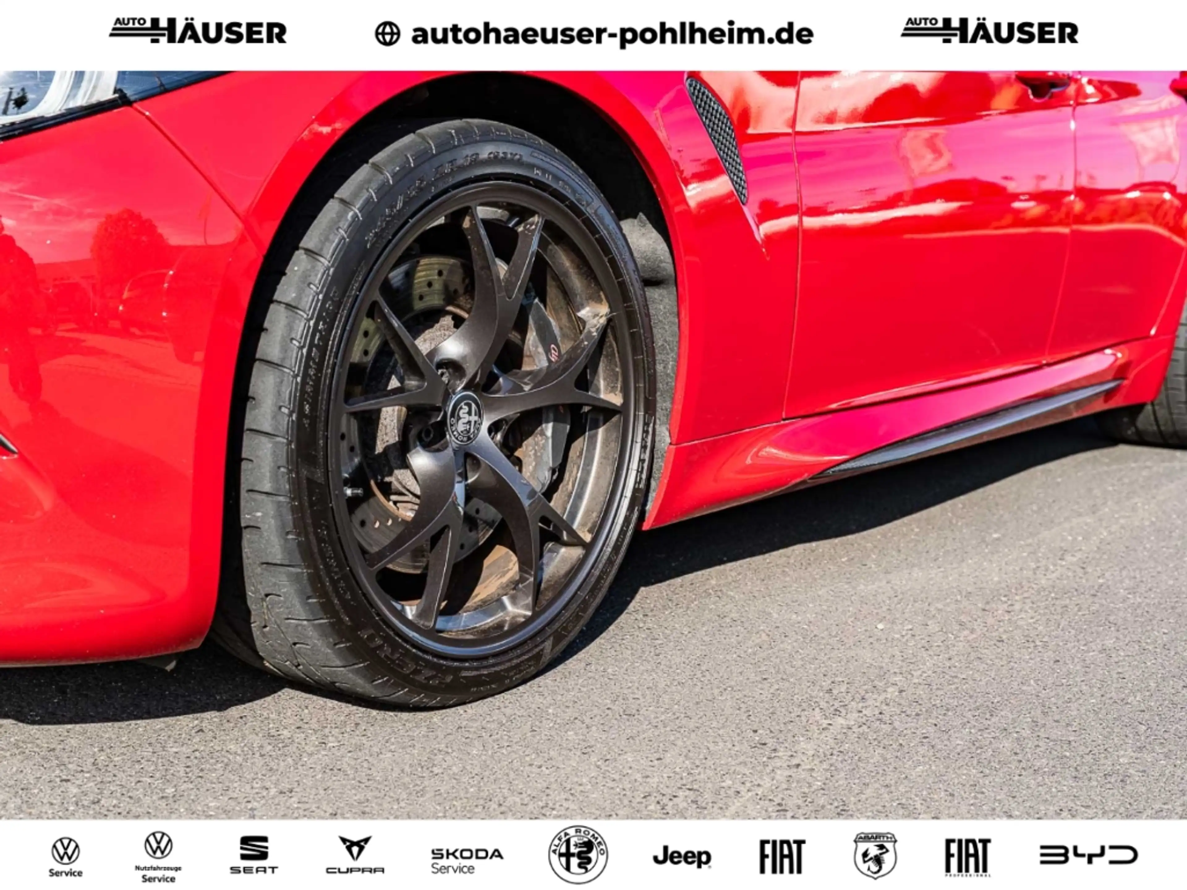 Alfa Romeo Giulia Quadrifoglio Q4 2.9 V6 Bi-turbo HARMAN-KARDON MEMO — photo 12