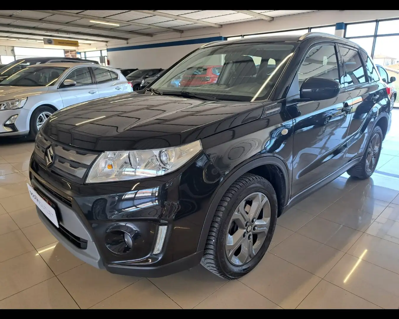 Suzuki Vitara 1.6 ddis V-Cool s&s 2wd Noir - 1