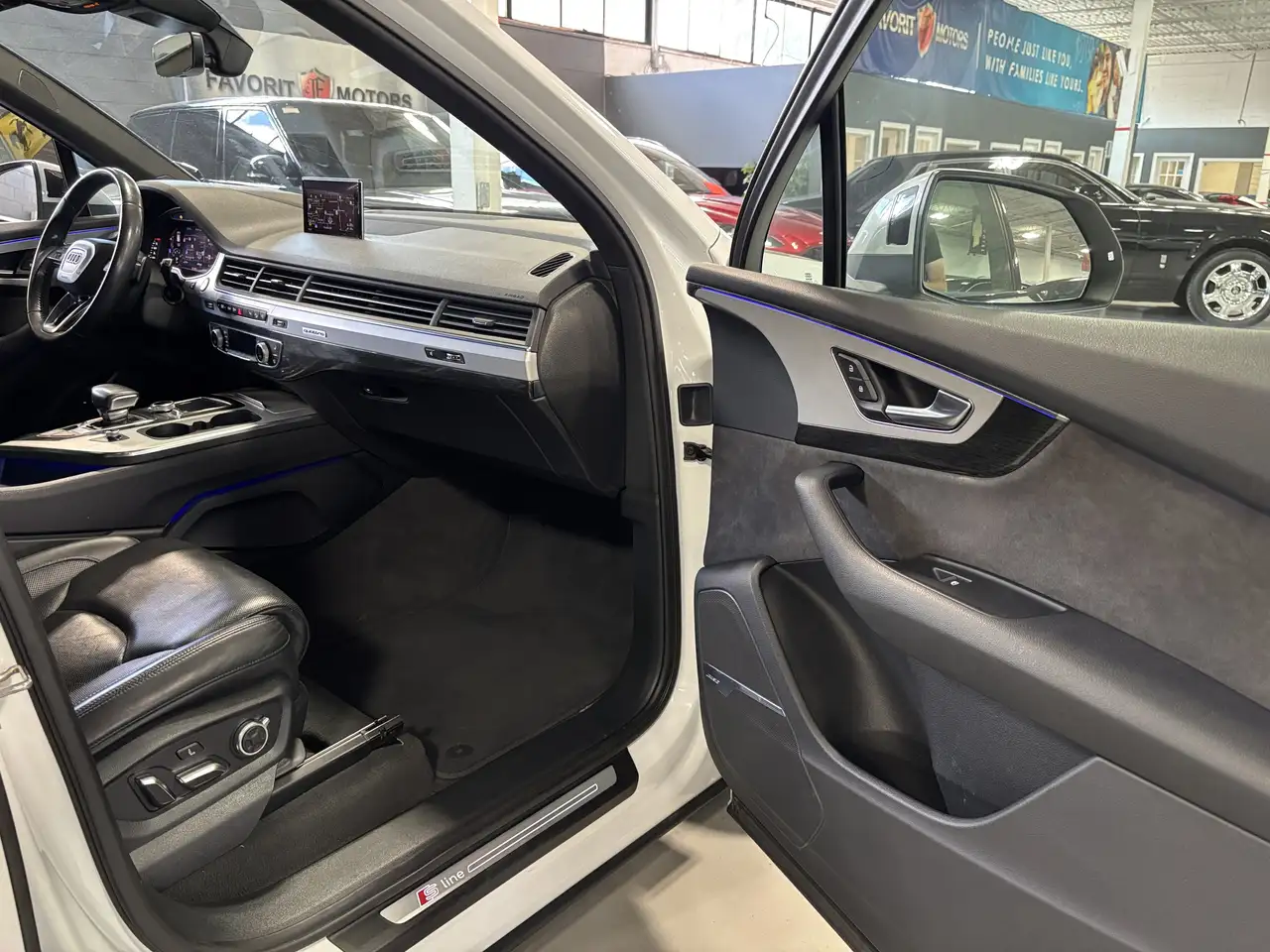 Audi Q7 снимка Audi Q7