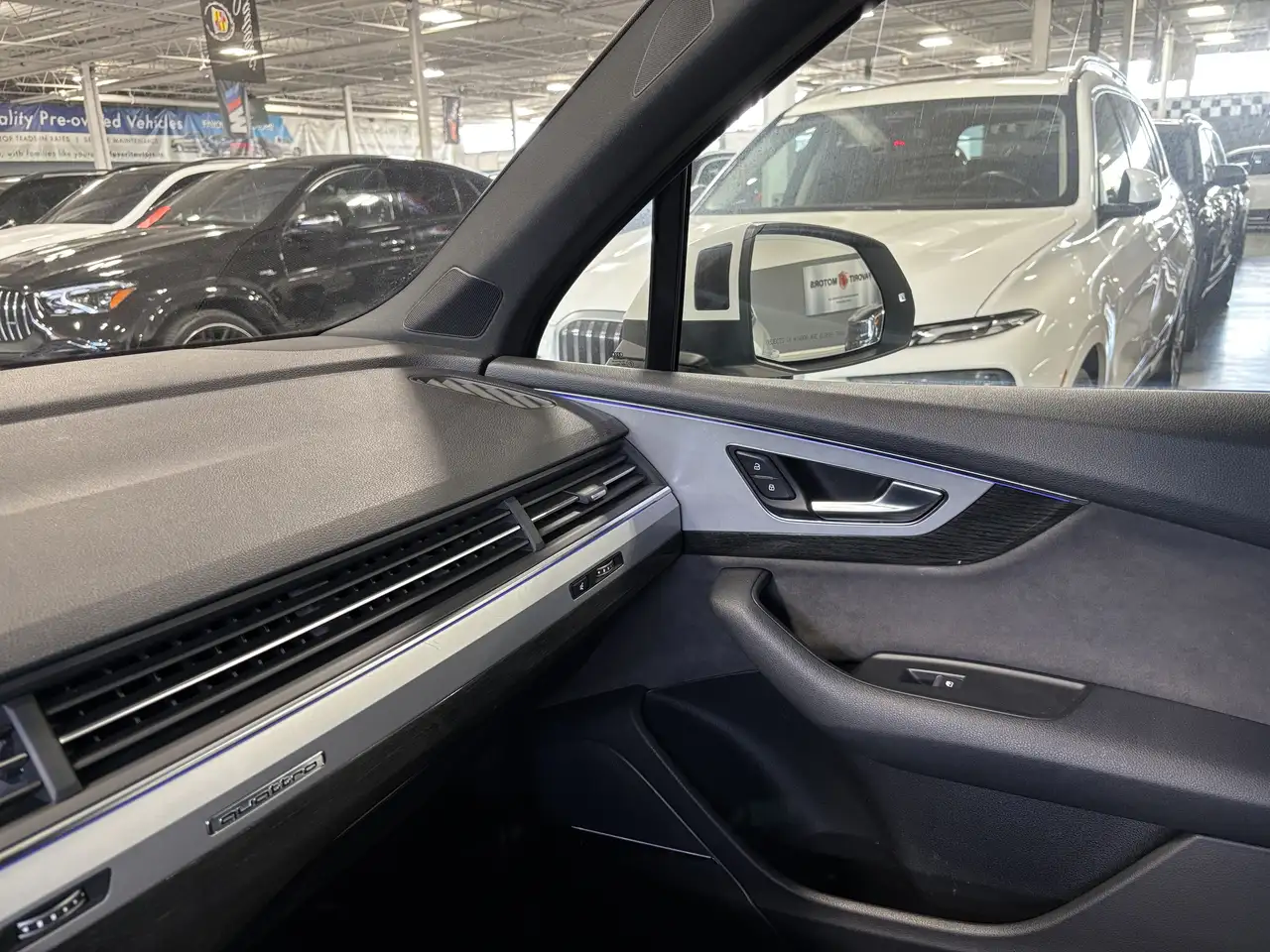 Audi Q7 снимка Audi Q7