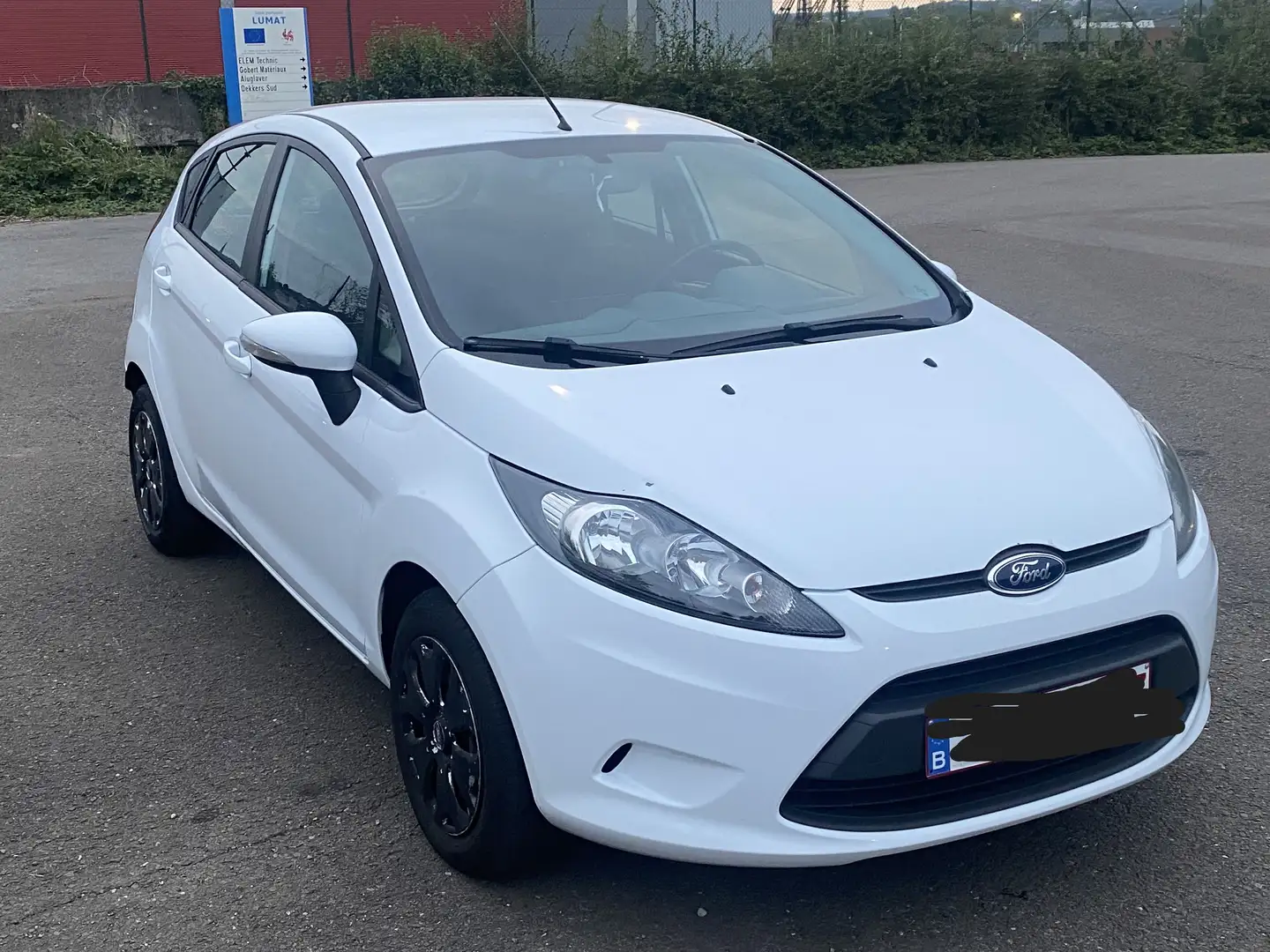 Ford Fiesta Fiesta 1.4 TDCi PRET A IMMATRICULER bijela - 1
