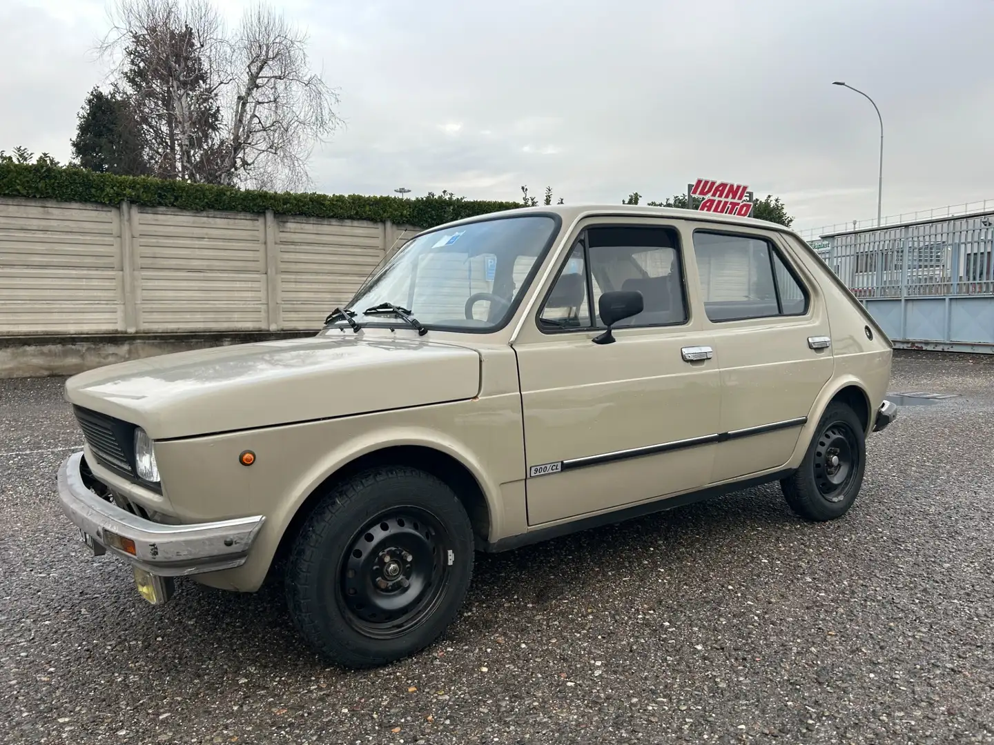 Fiat 127 900 4 porte Šedá - 1