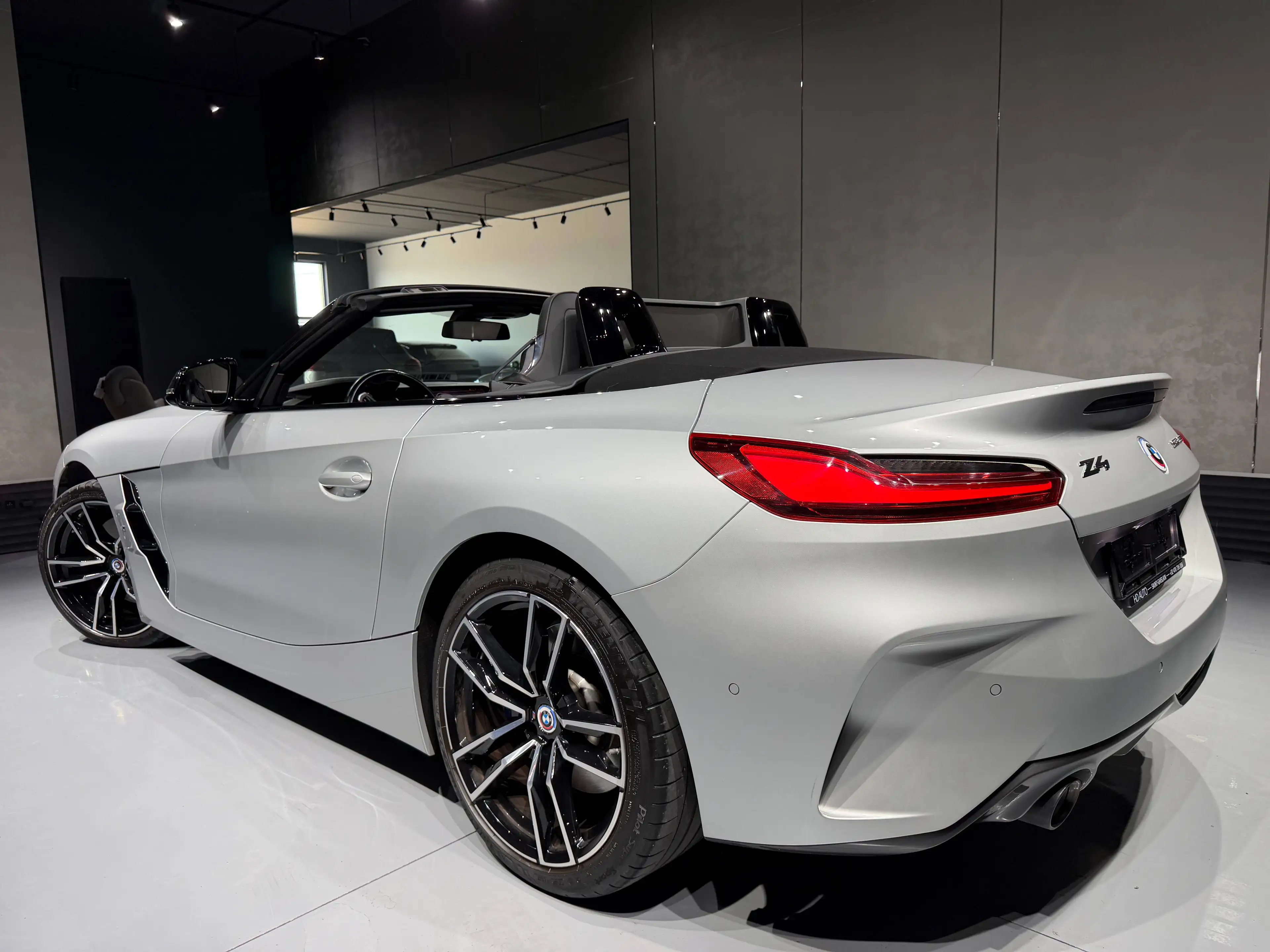 BMW Z4 Z4 2.0iAS sDrive30i PACK M//CAMERA//HARMAN KARDON//LED// — photo 9