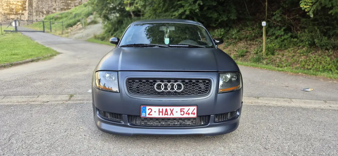 Audi TT Coupe 1.8 T quattro, foto 2