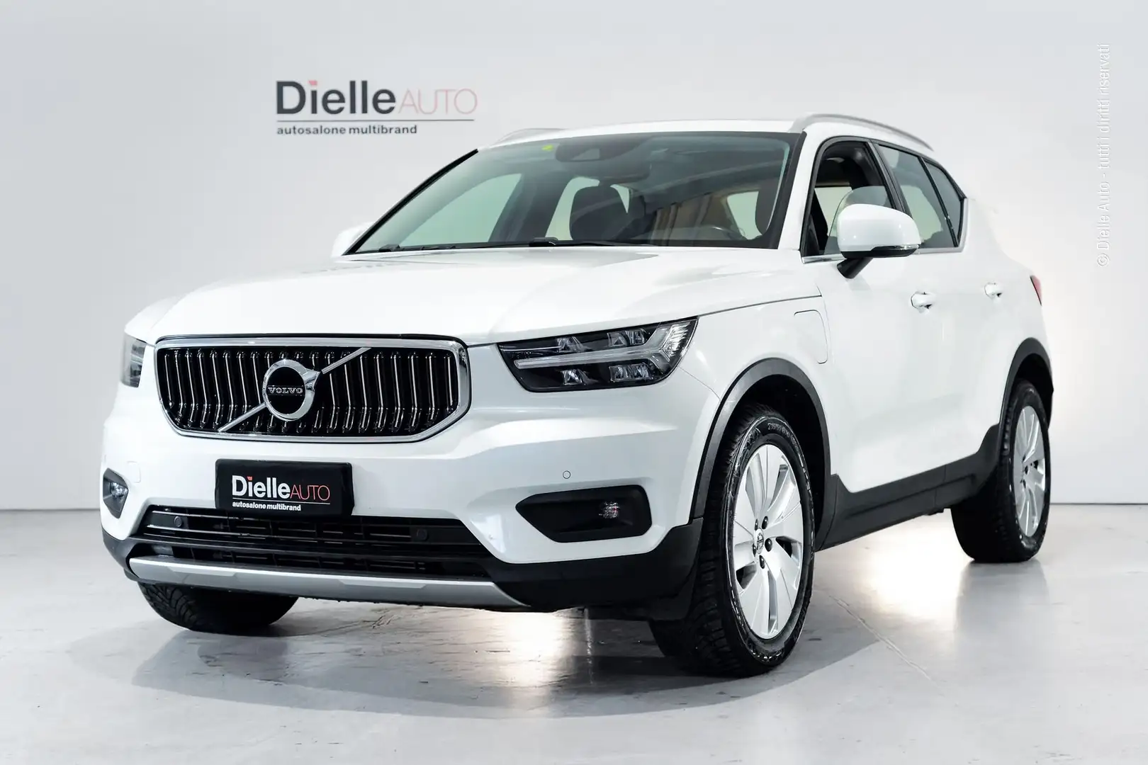 Volvo XC40 XC40 1.5 t5 phev Inscription auto Blanco - 1