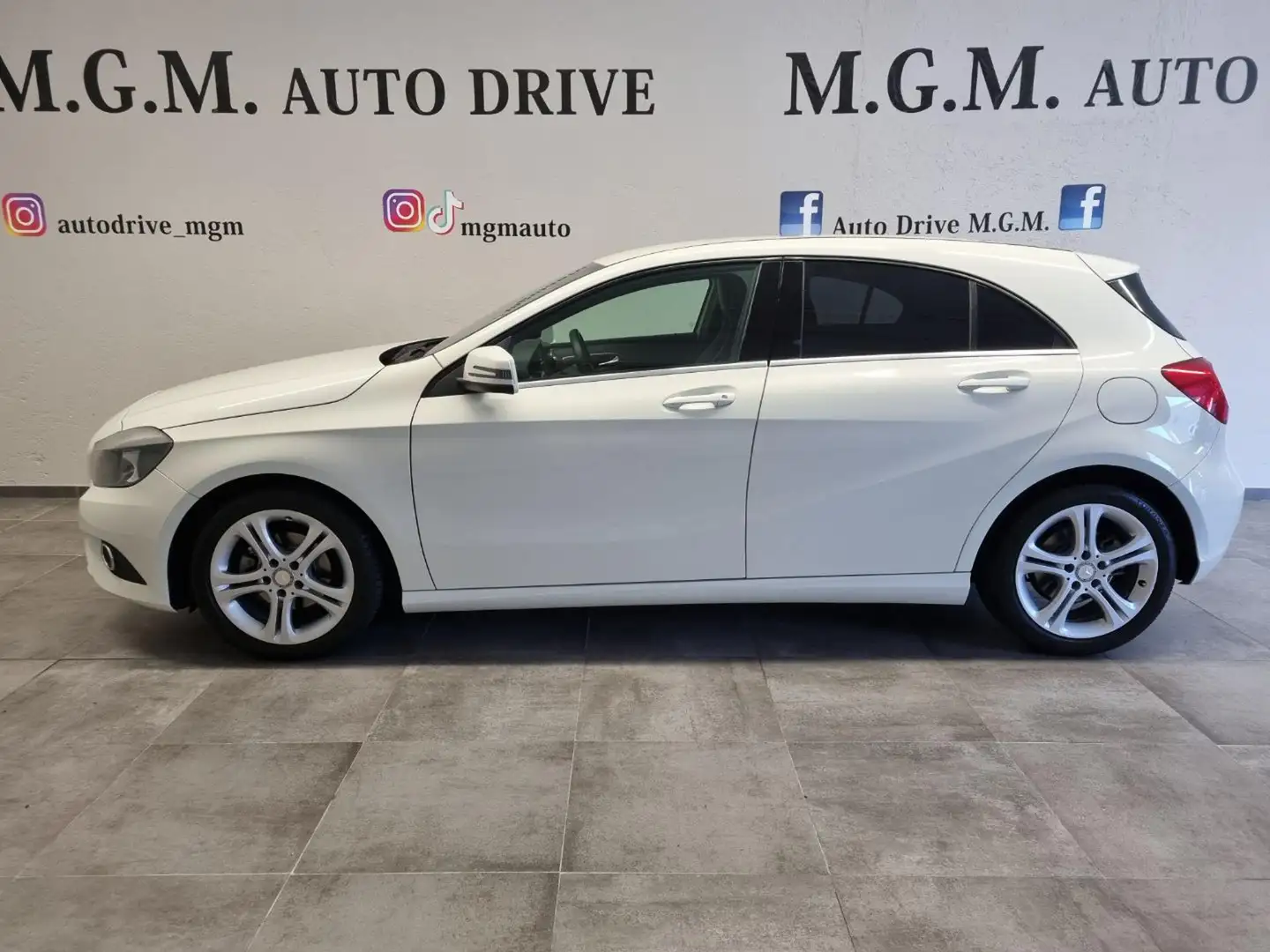 Mercedes-Benz A 180 CDI Executive Blanc - 2