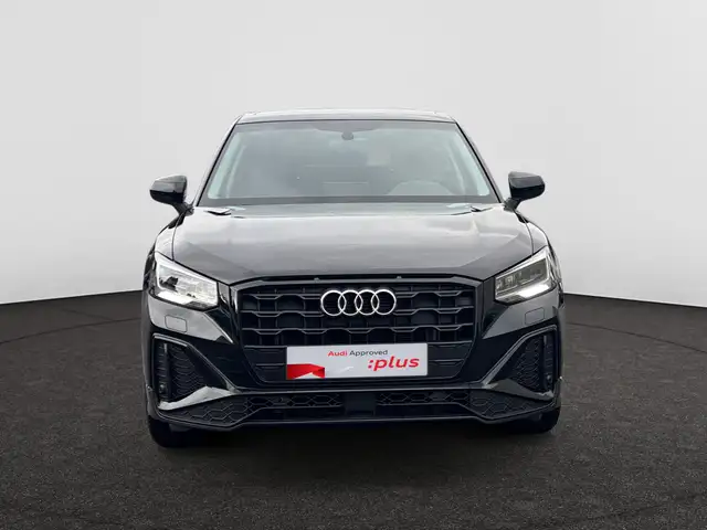 Audi Q2 view 3