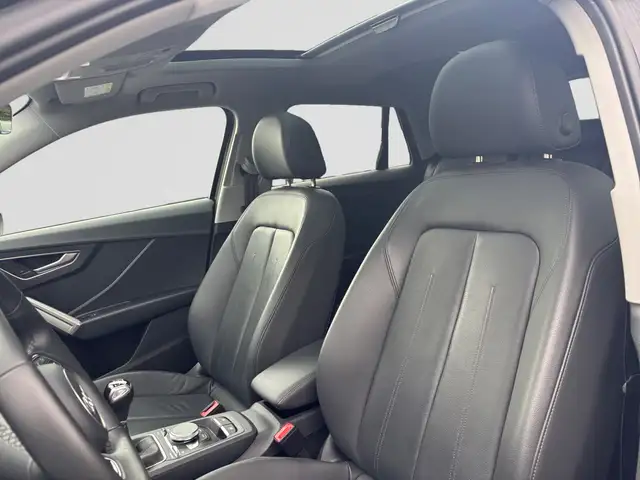 Audi Q2 view 9