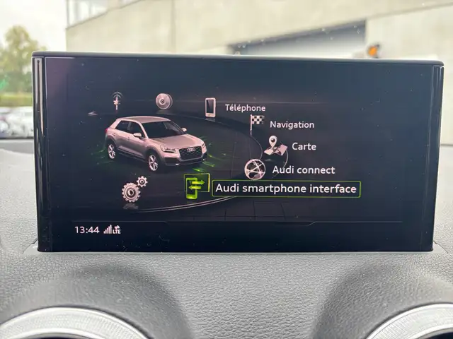 Audi Q2 view 11