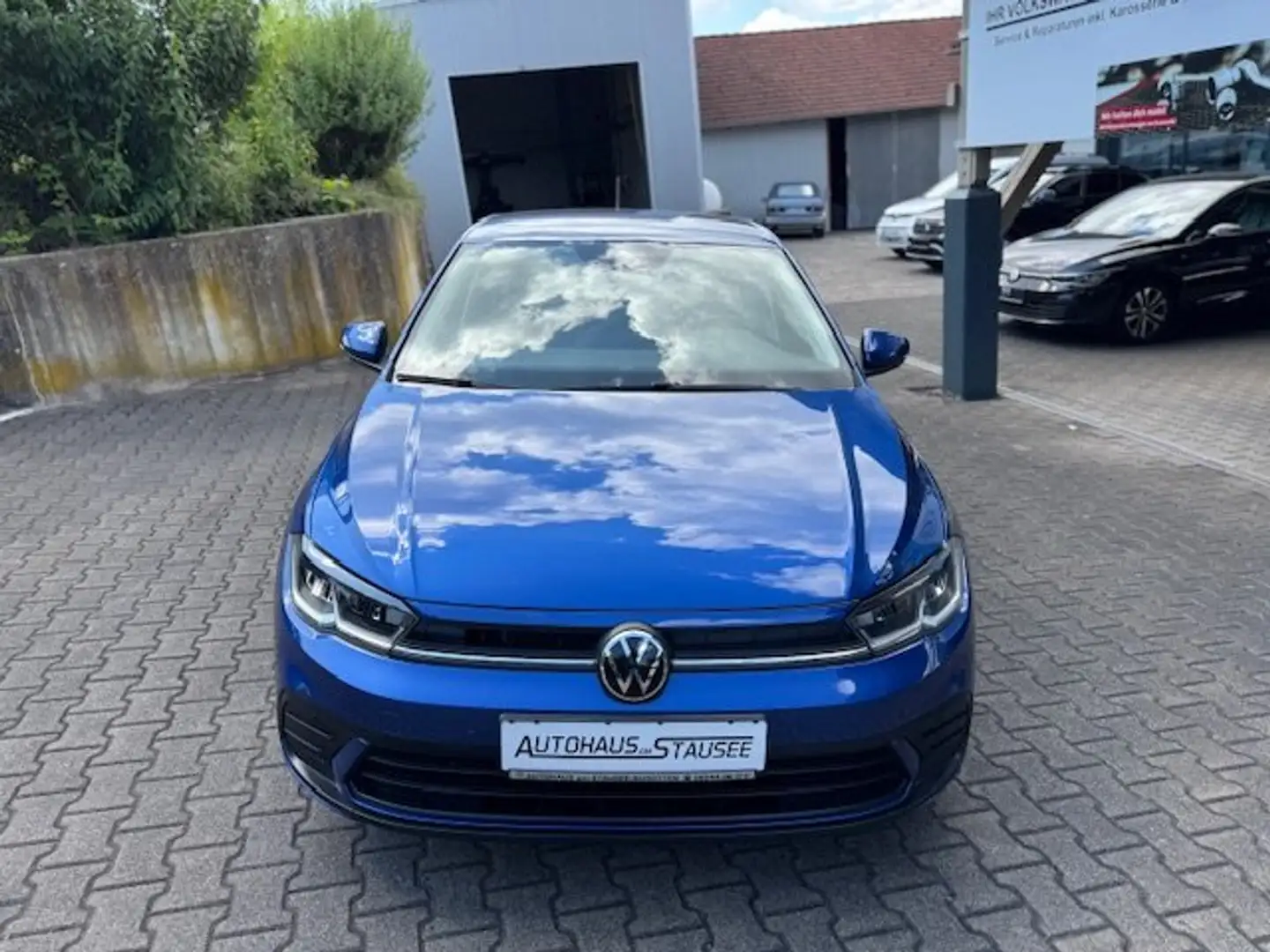Volkswagen Polo 1.0 TSI Life *Einparkhilfe*Sitzheizung*Garantie* Blauw - 2