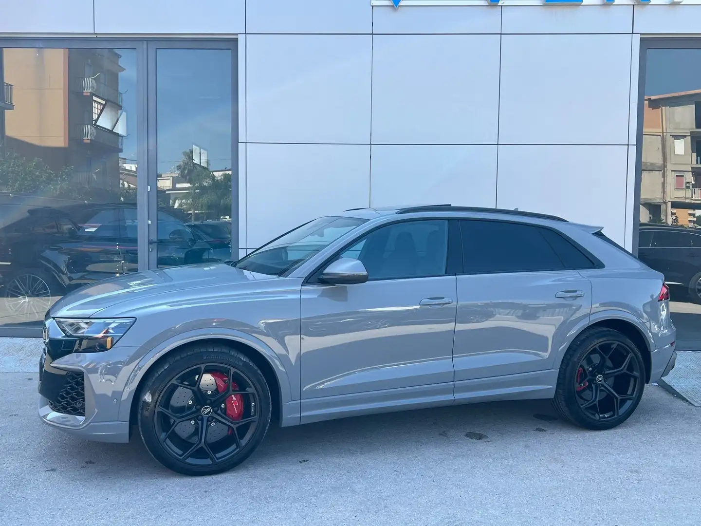 Audi RS Q8 performance possibilità noleggio no scoring Grigio - 2