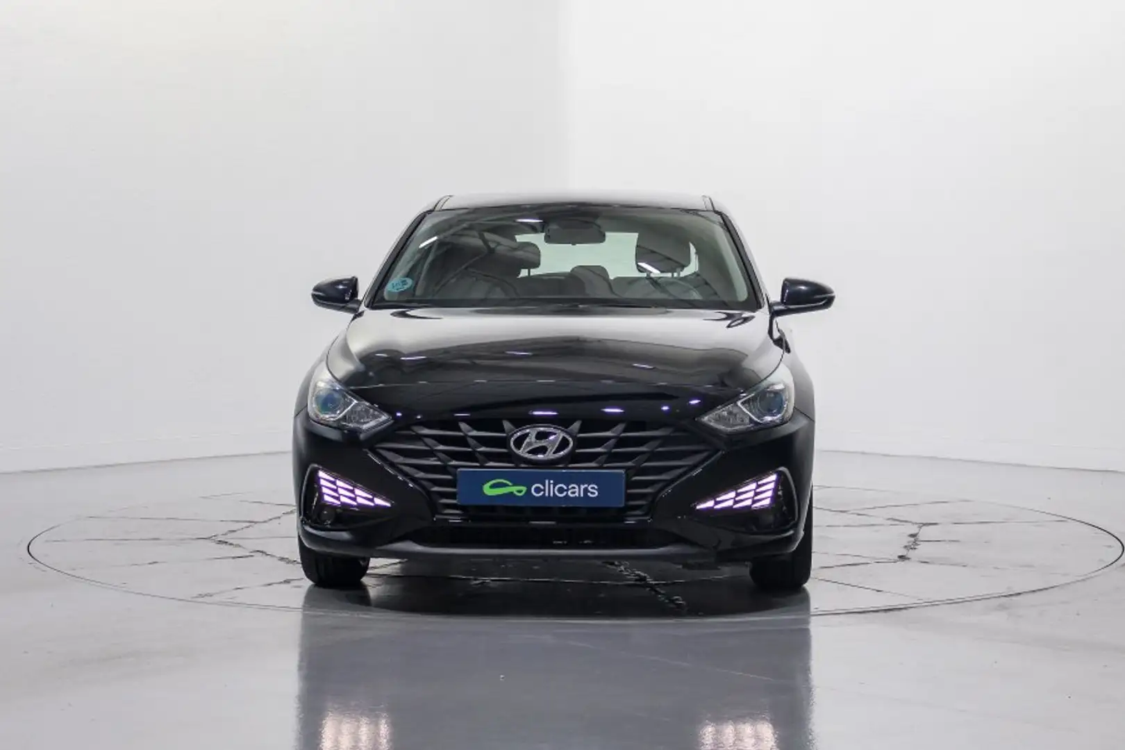 Hyundai i30 1.5 DPI Essence 110 Negro - 2