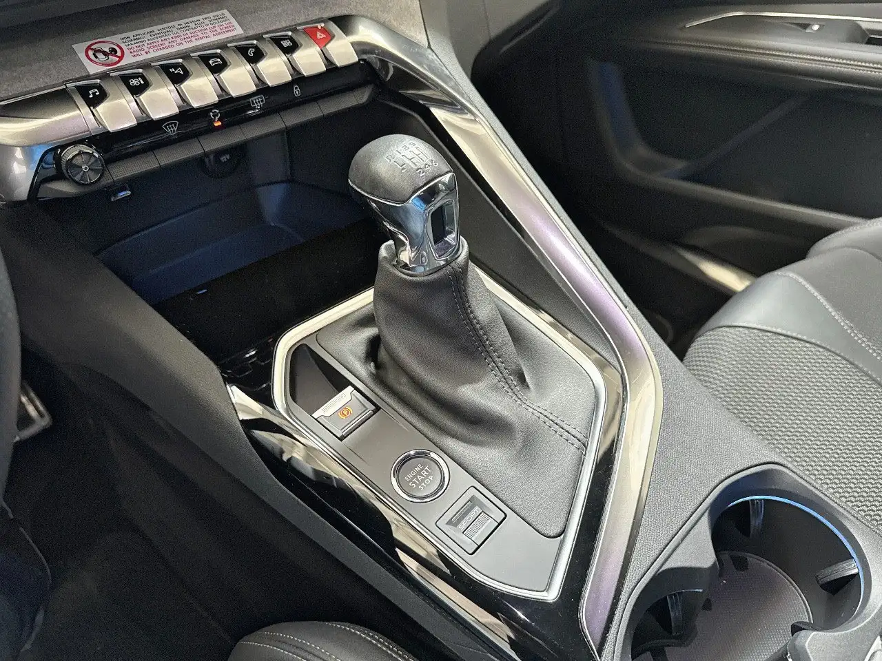 Peugeot 3008 PureTech Turbo 130 GT 19