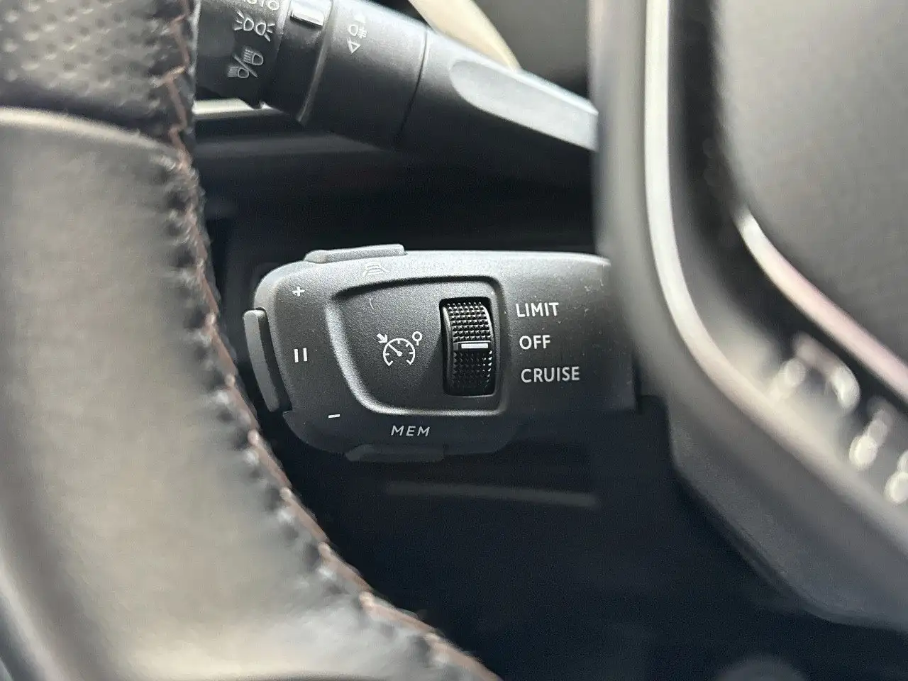 Peugeot 3008 PureTech Turbo 130 GT 23