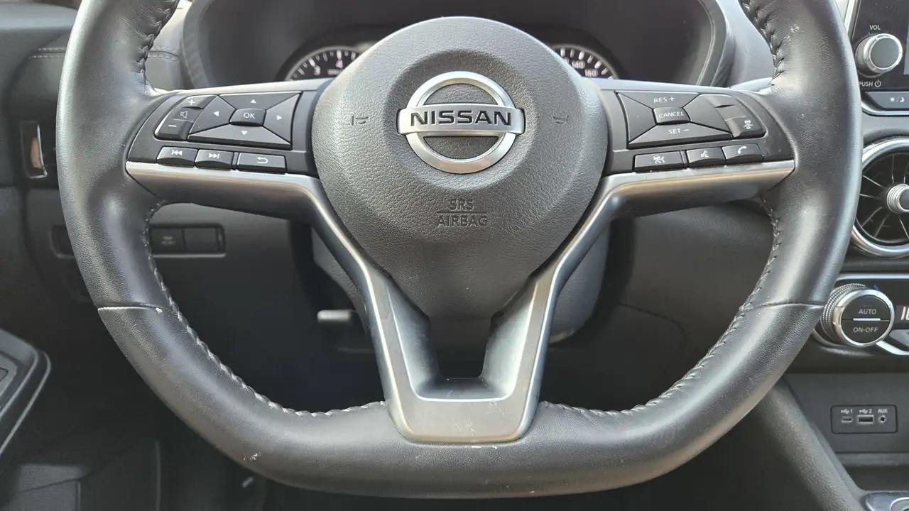 Nissan Sentra снимка Nissan Sentra