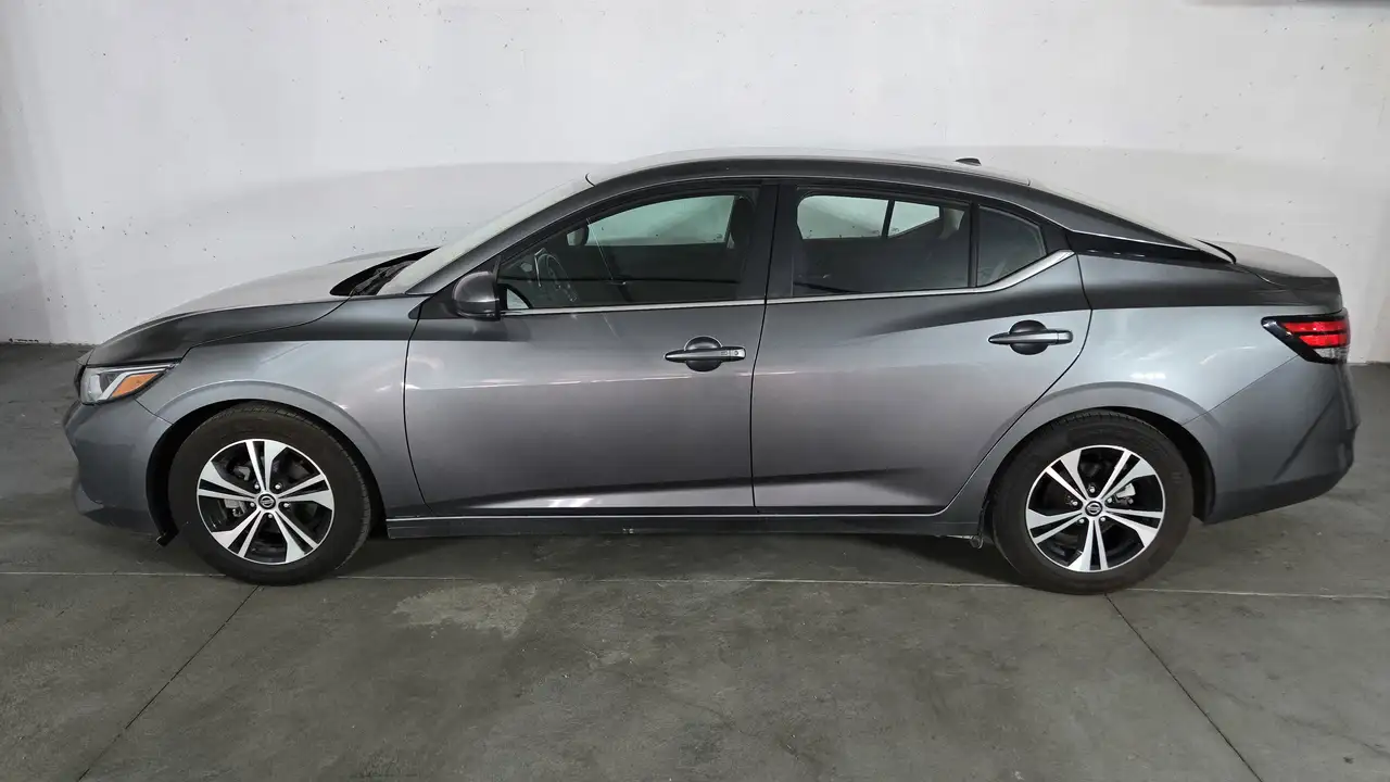 Nissan Sentra снимка Nissan Sentra