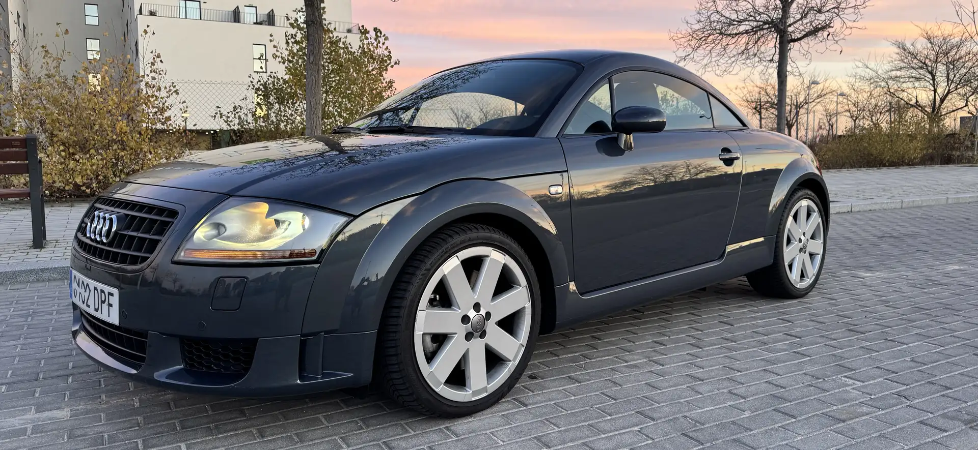 Audi TT TT Coupé 3.2 quattro DSG Gris - 1