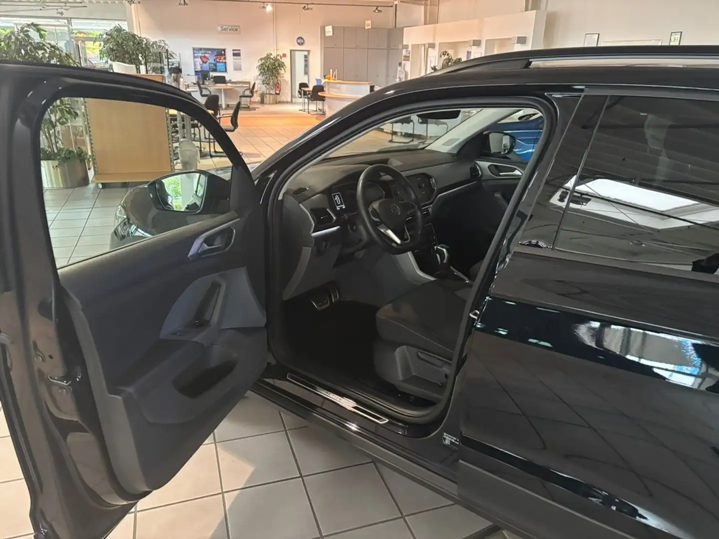 Volkswagen T-Cross Active Life Automatik Noir - 2
