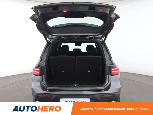 Mercedes-Benz Eqb view 20