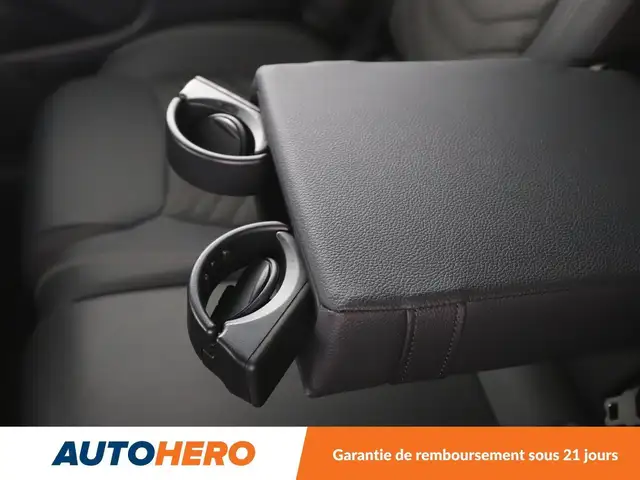 Mercedes-Benz Eqb view 15