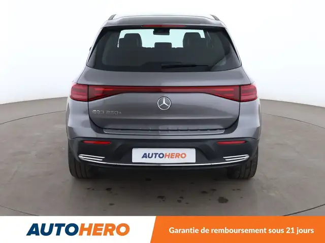 Mercedes-Benz Eqb view 5