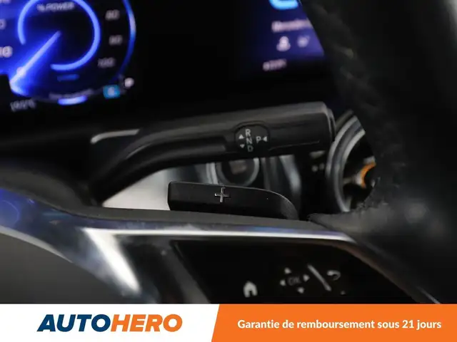 Mercedes-Benz Eqb view 30